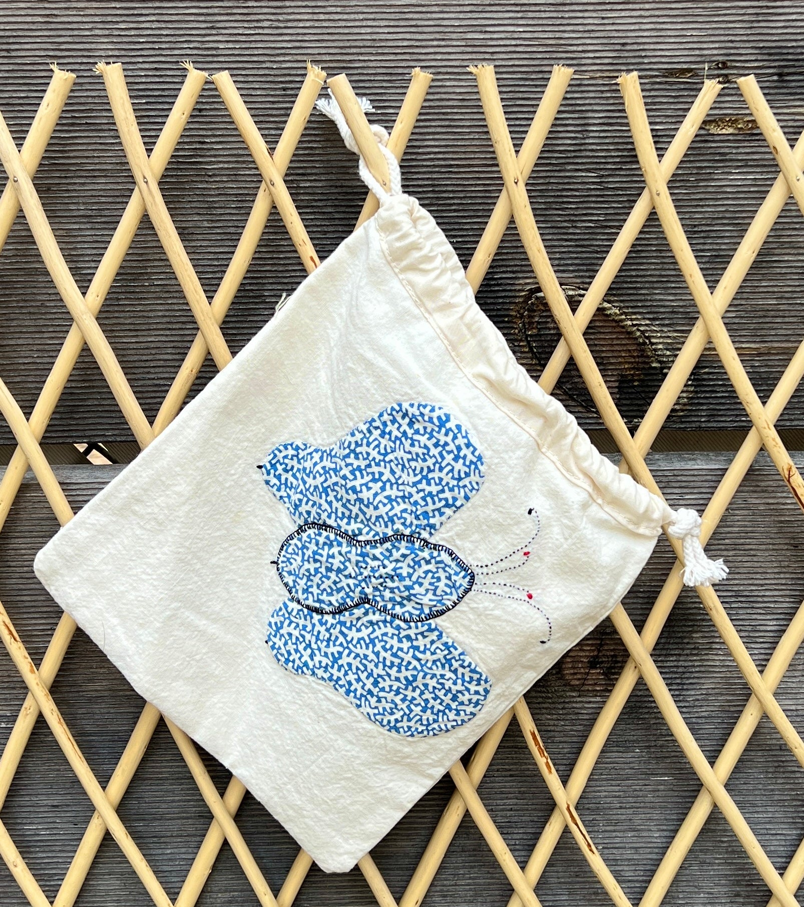 4 Antennae Butterfly Drawstring Bag (Bright Yellow & Blue Print)