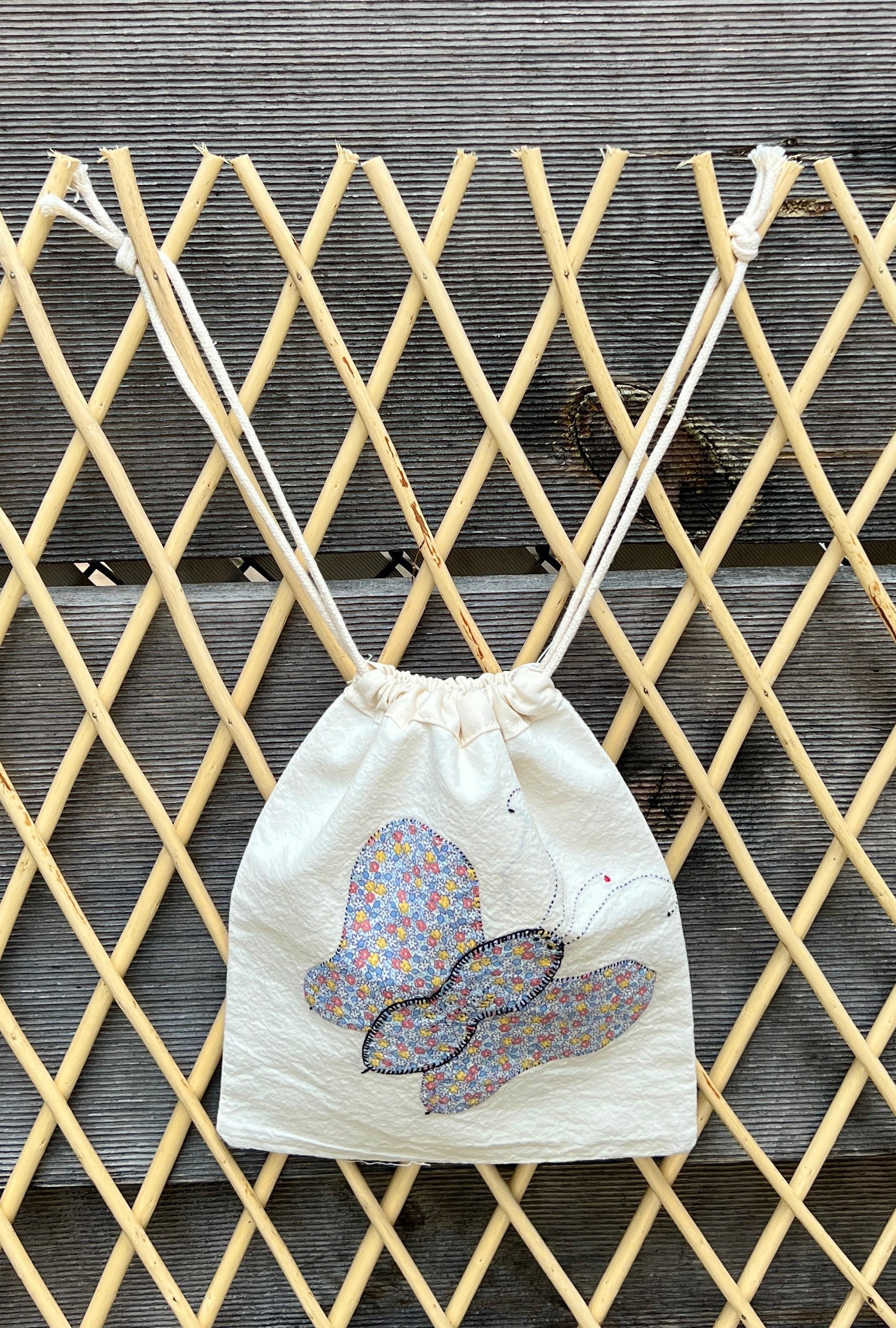 4 Antennae Butterfly Drawstring Bag (Bright Yellow & Blue Print)