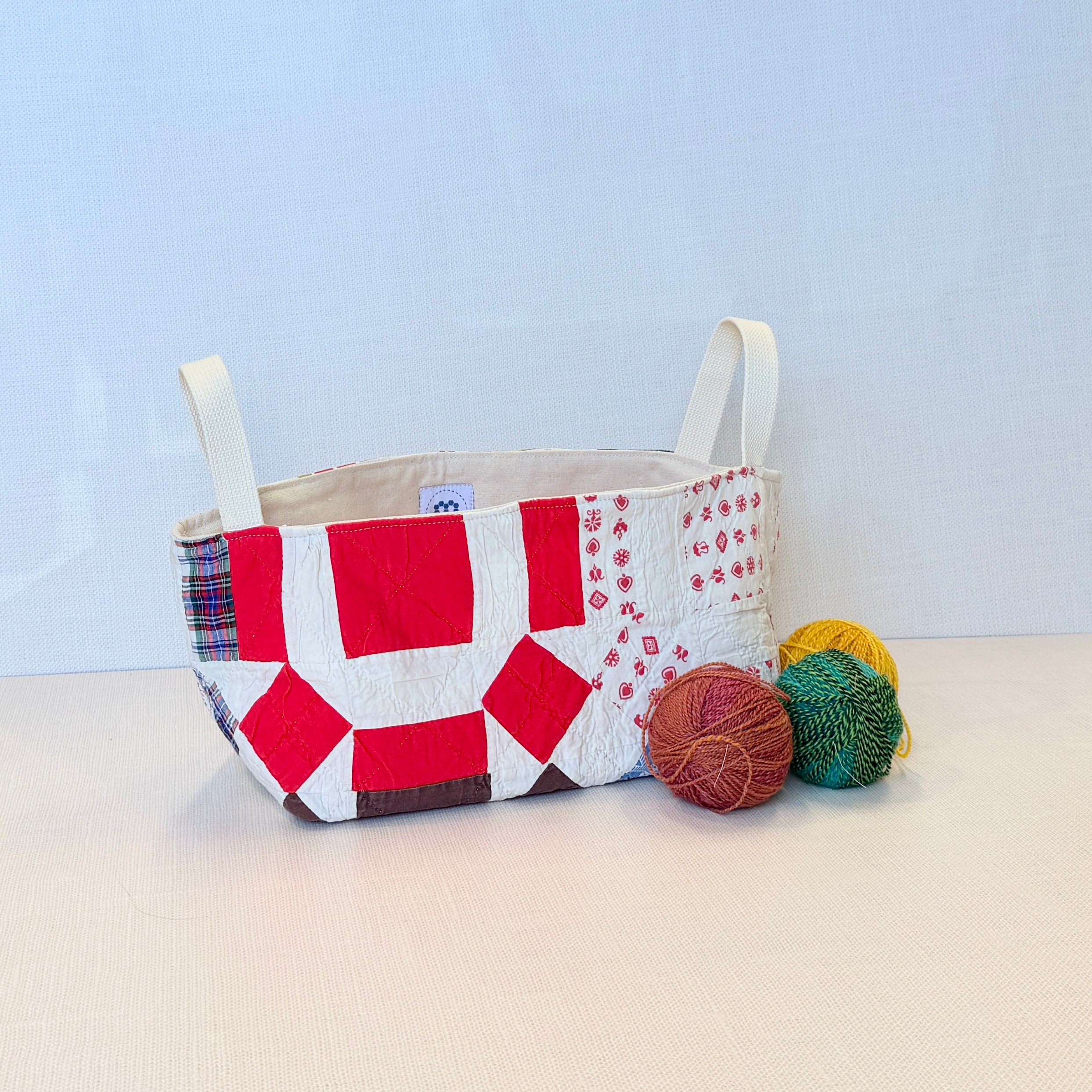 Quilt Basket (50s Wagon Wheel)