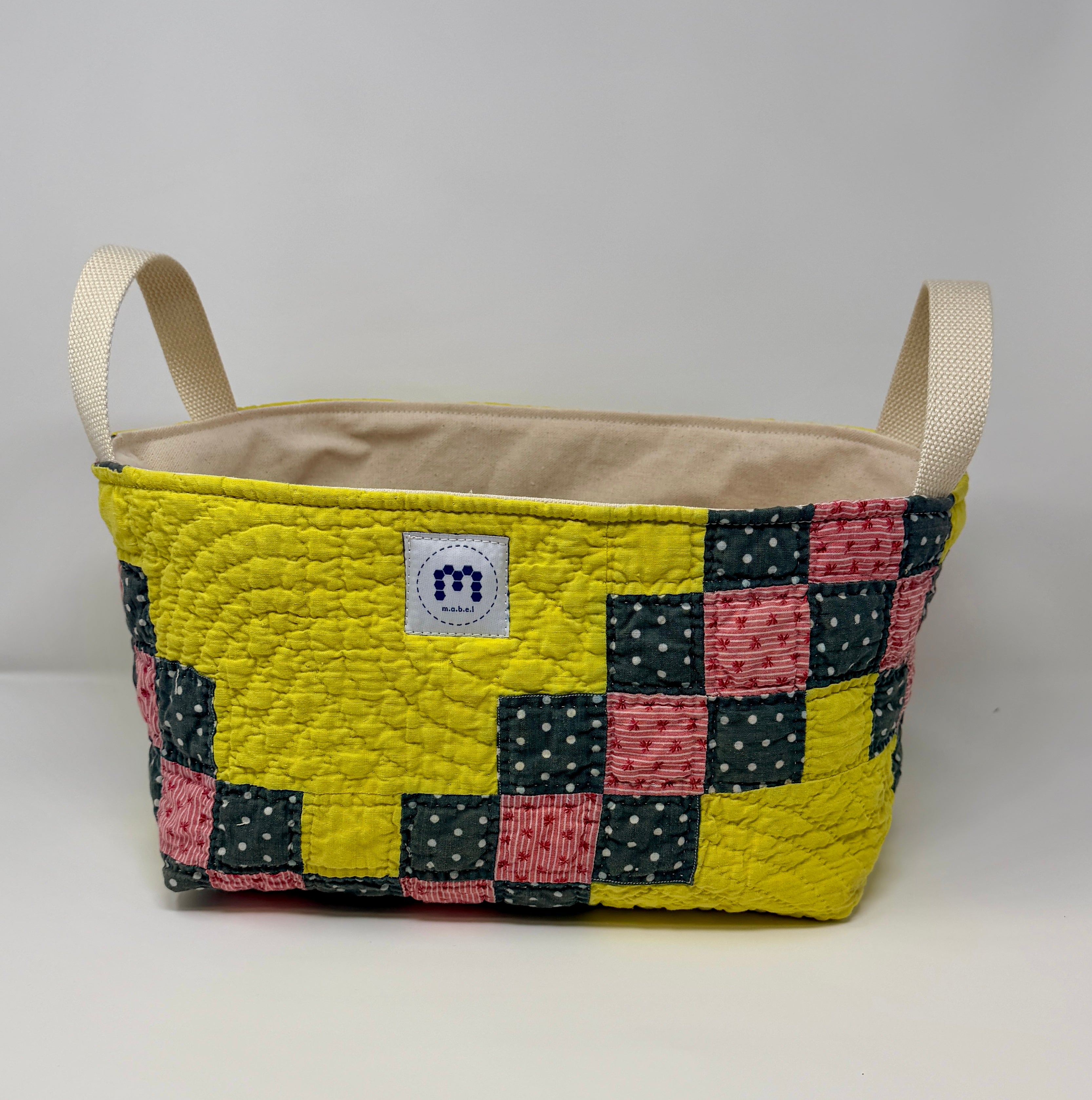 Quilt Basket (Bright Yellow Irish Chain)