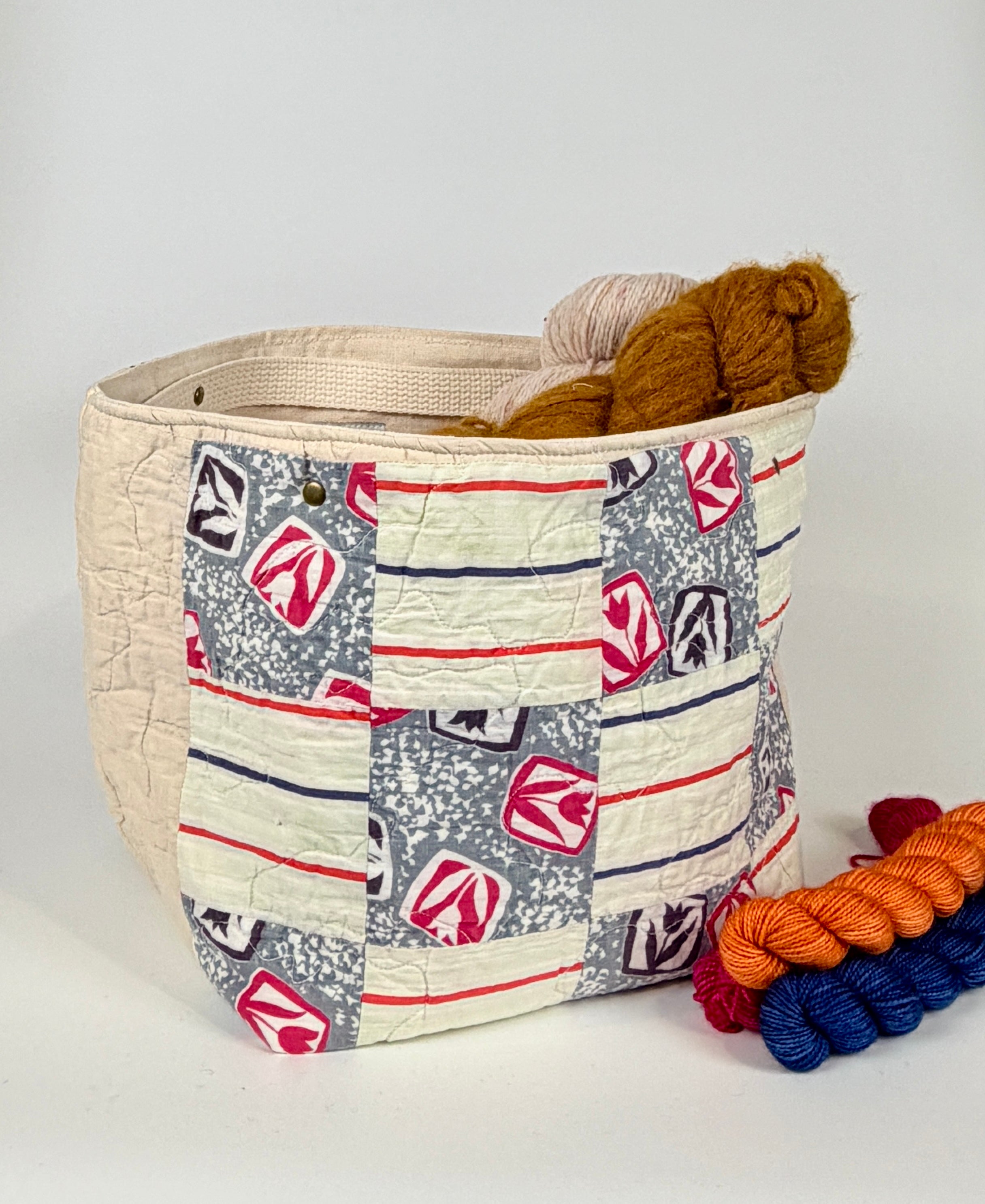 Quilt Bin (40s 9 Patch)