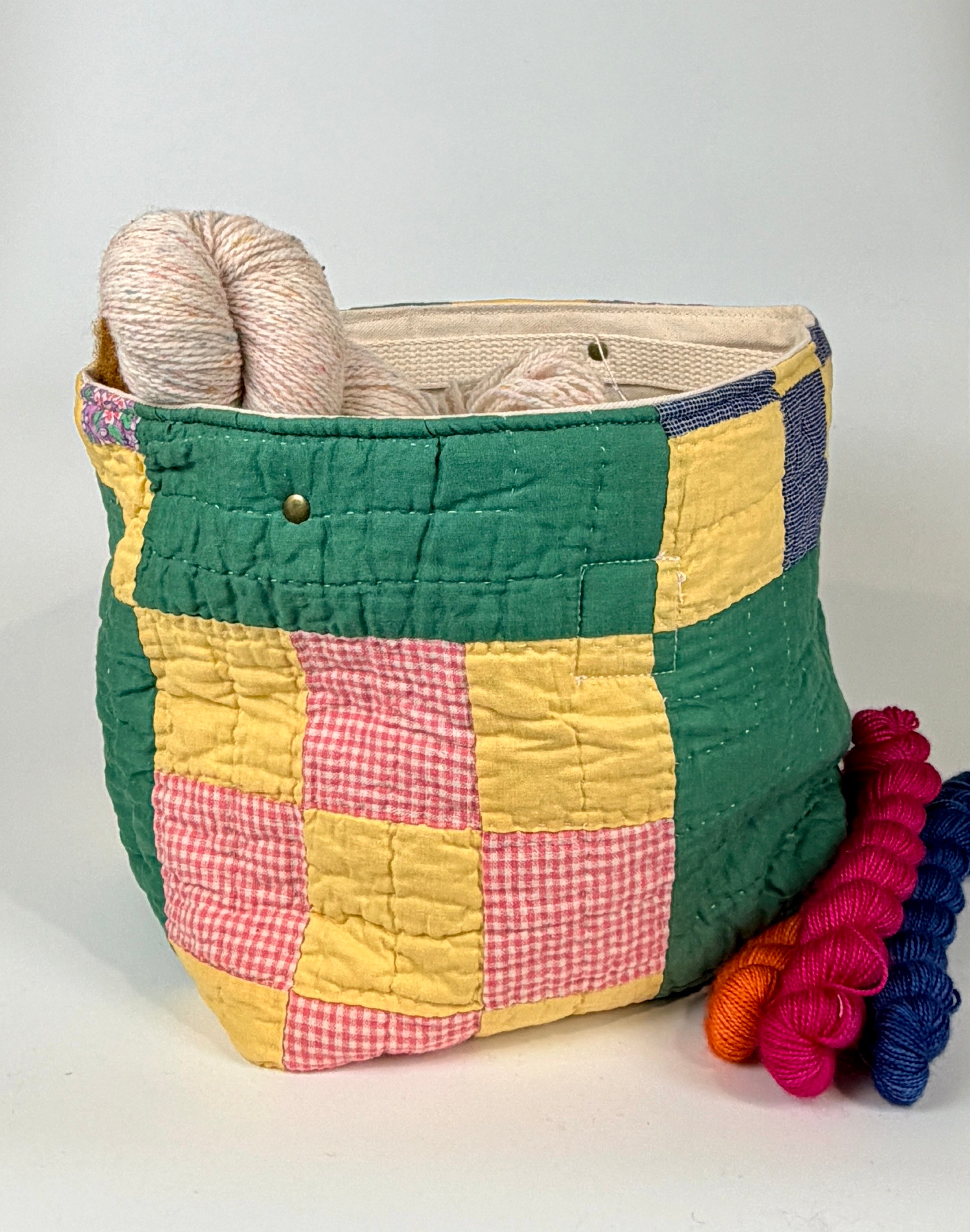 Quilt Bin (Green 9 Patch)