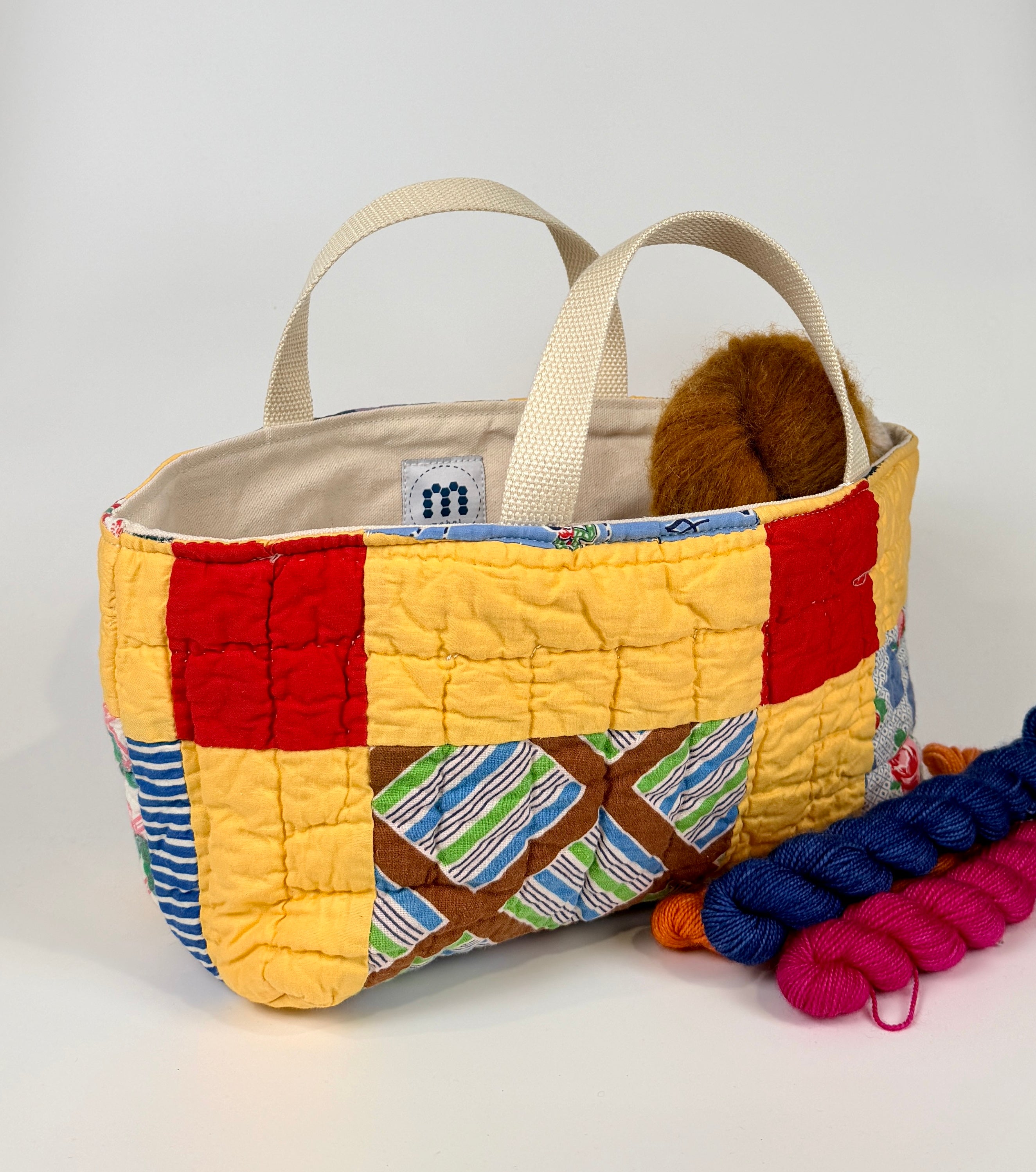 Maker Caddy XL (Yellow Sashing with 50s prints)