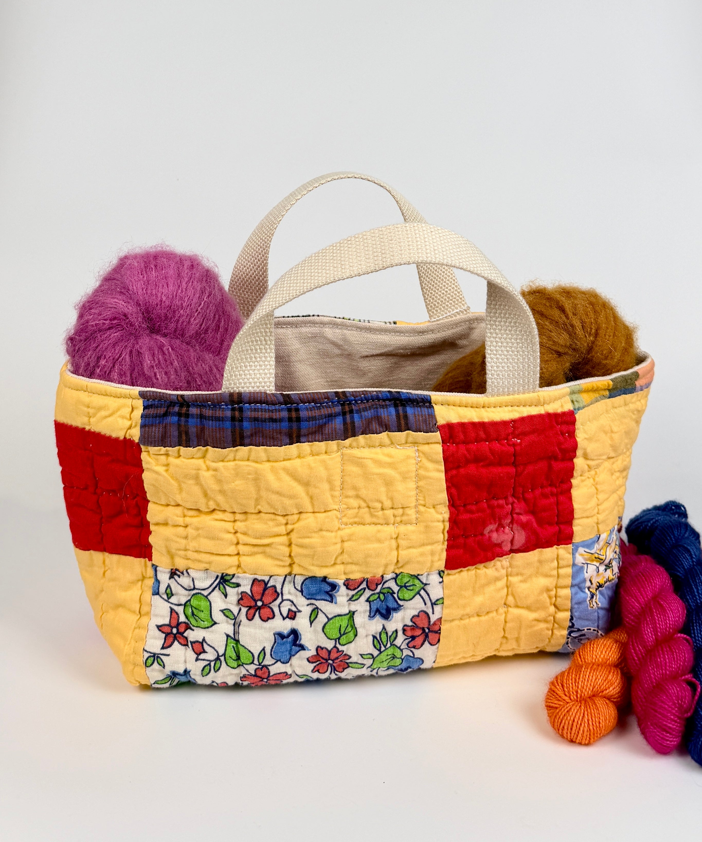 Maker Caddy Large (50s Print with Yellow Sashing)