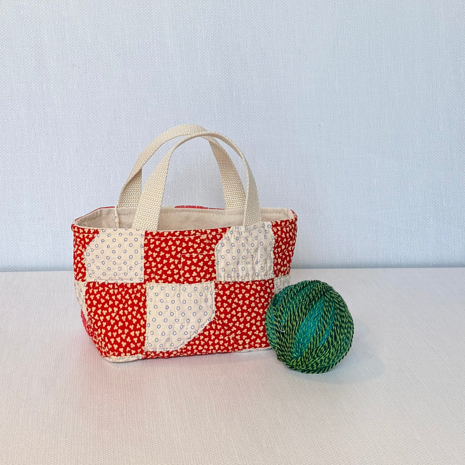 Maker Caddy Small (Red Bowtie)