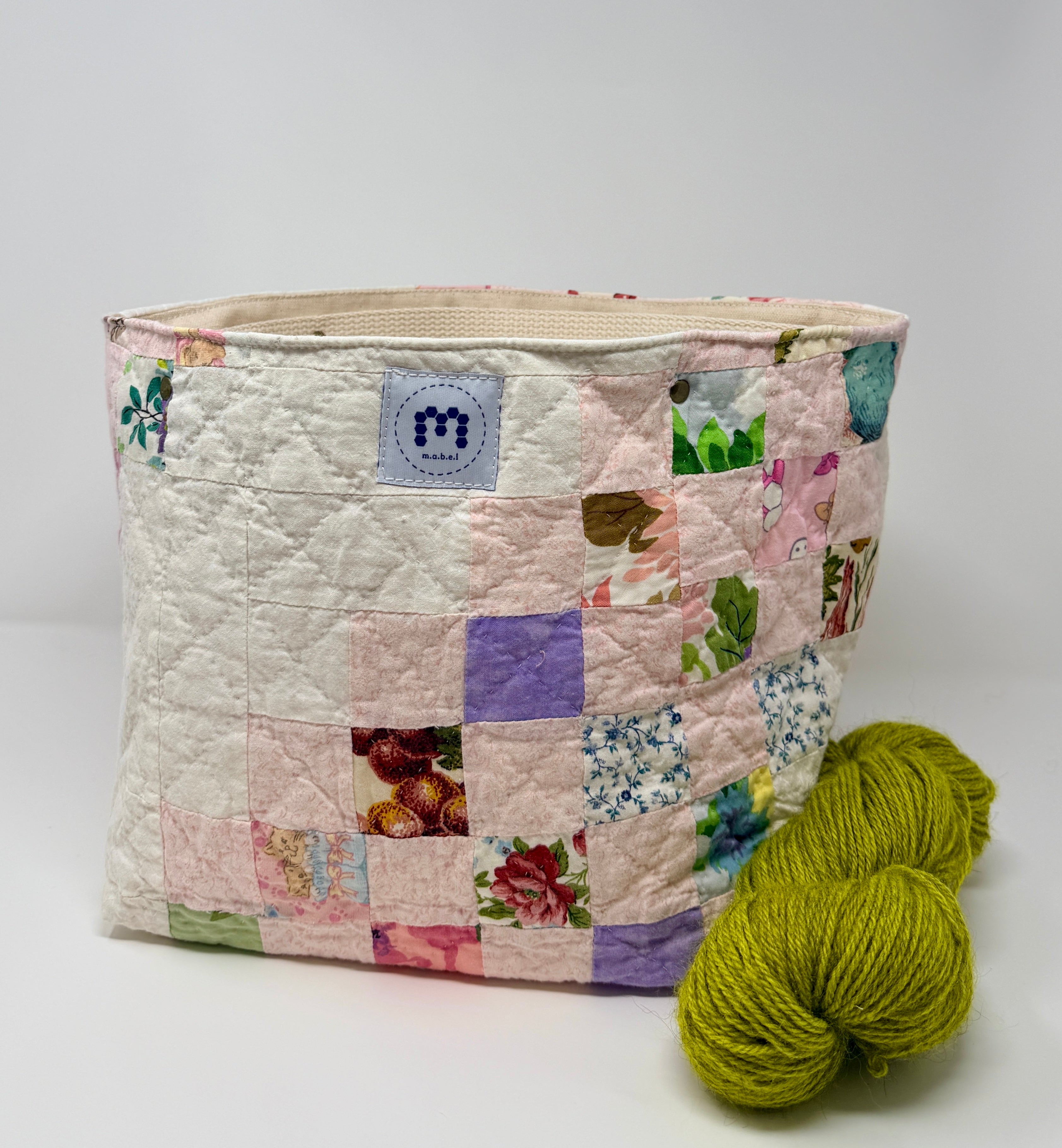 Quilt Bin (Hello Kitty)