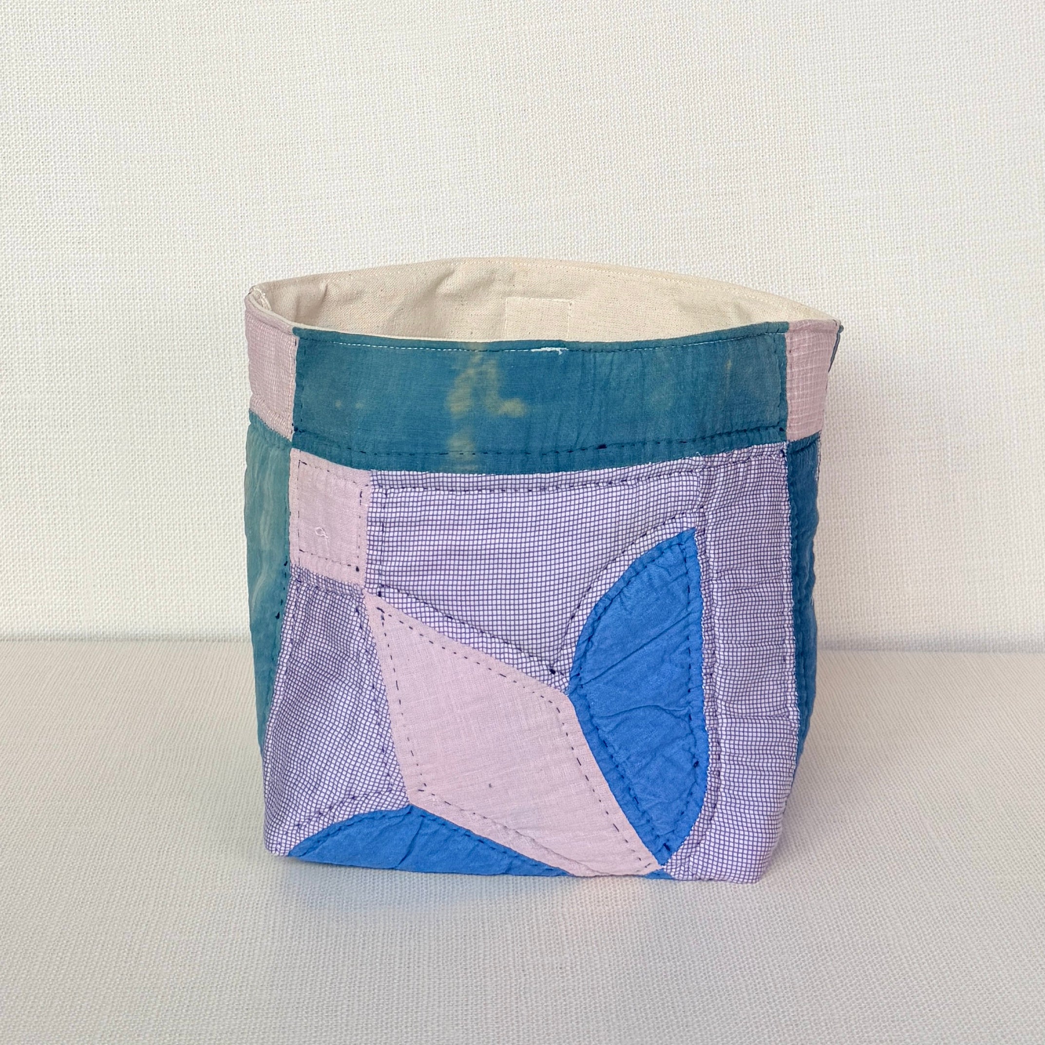 Quilt Bin (Purple Tulips)