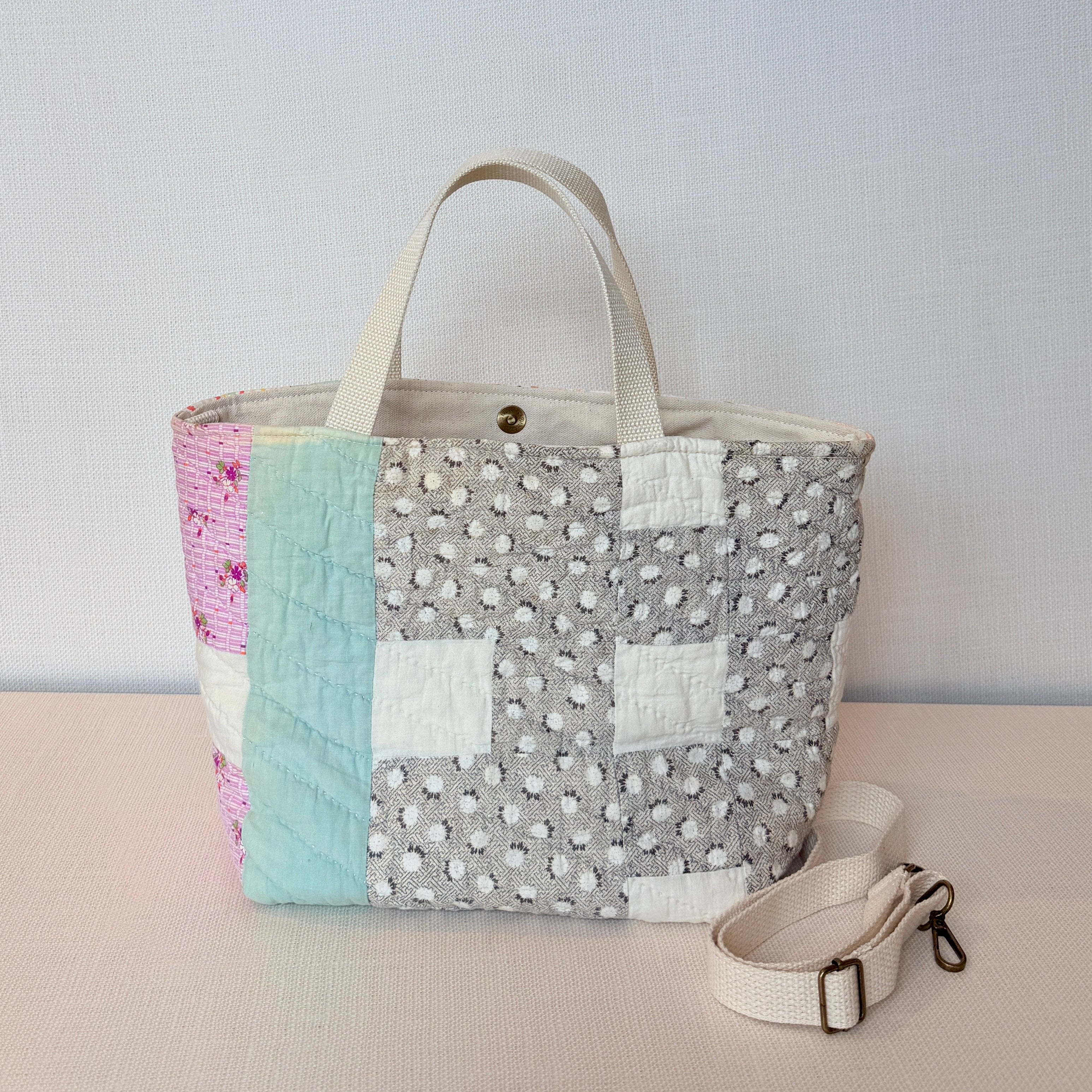Studio Tote (9 Patch Variation (Peach & Black)