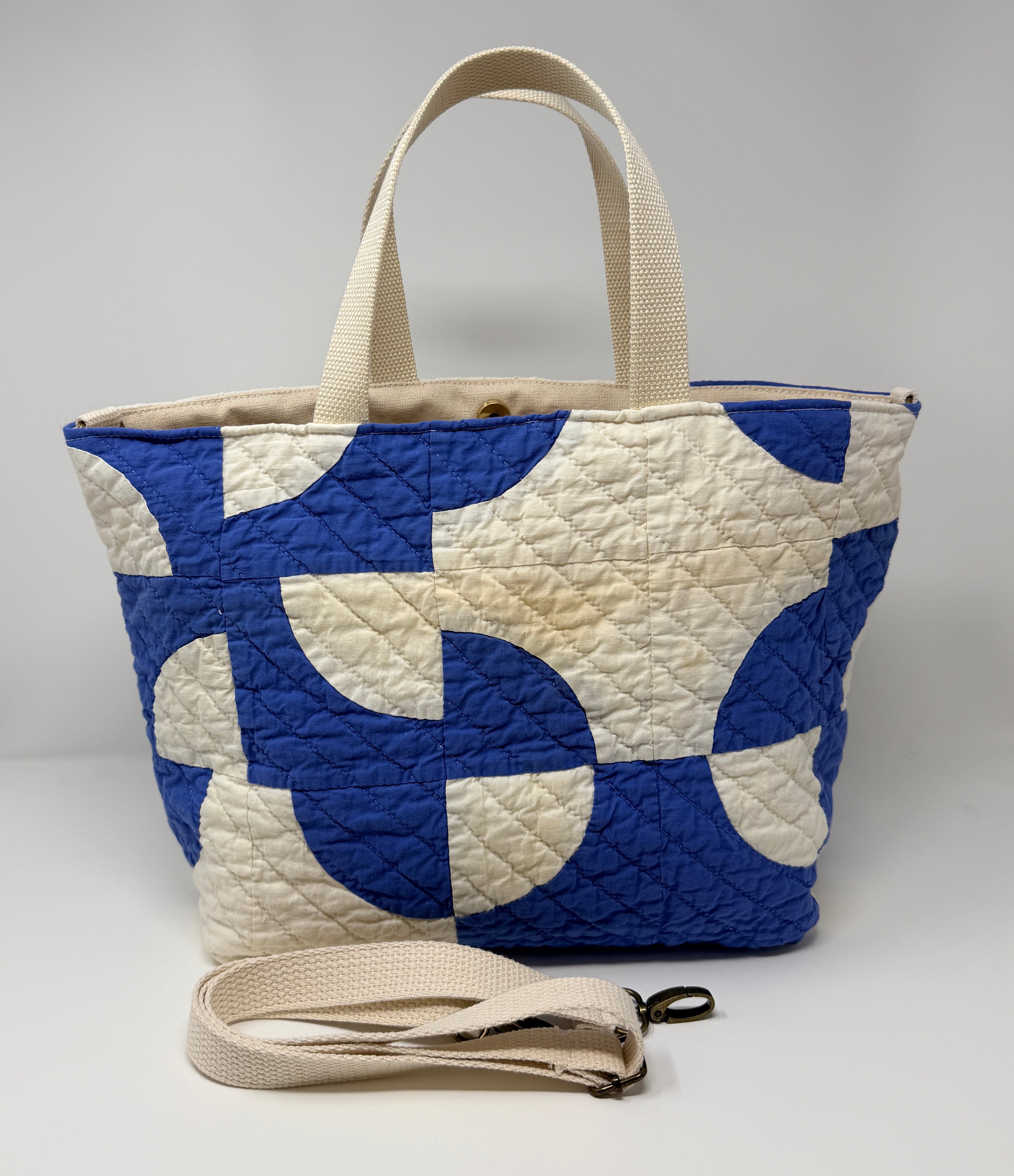 Studio Tote (Cadet Blue Drunkard's Path)