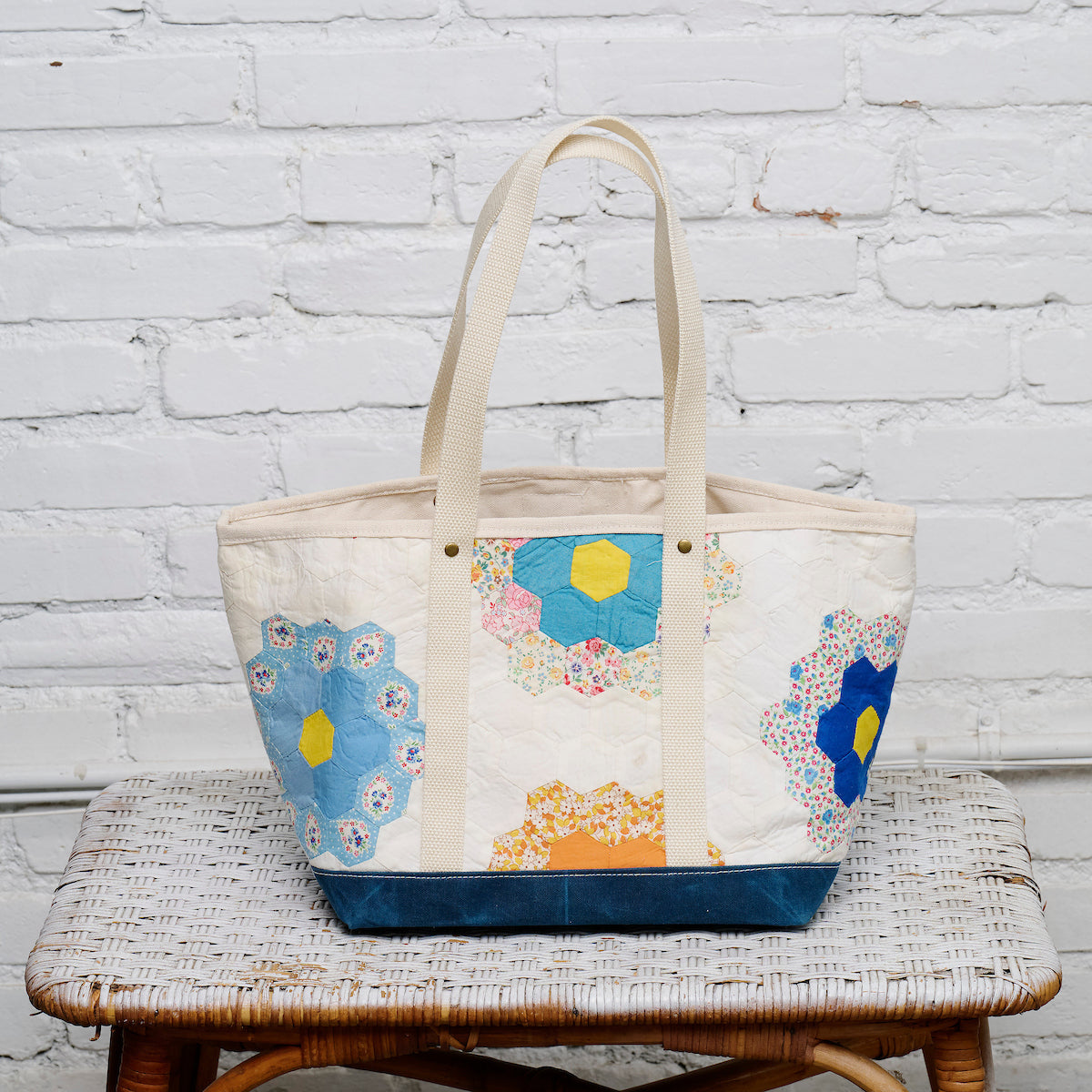 Waxed Canvas Tote Medium (Blue #1)