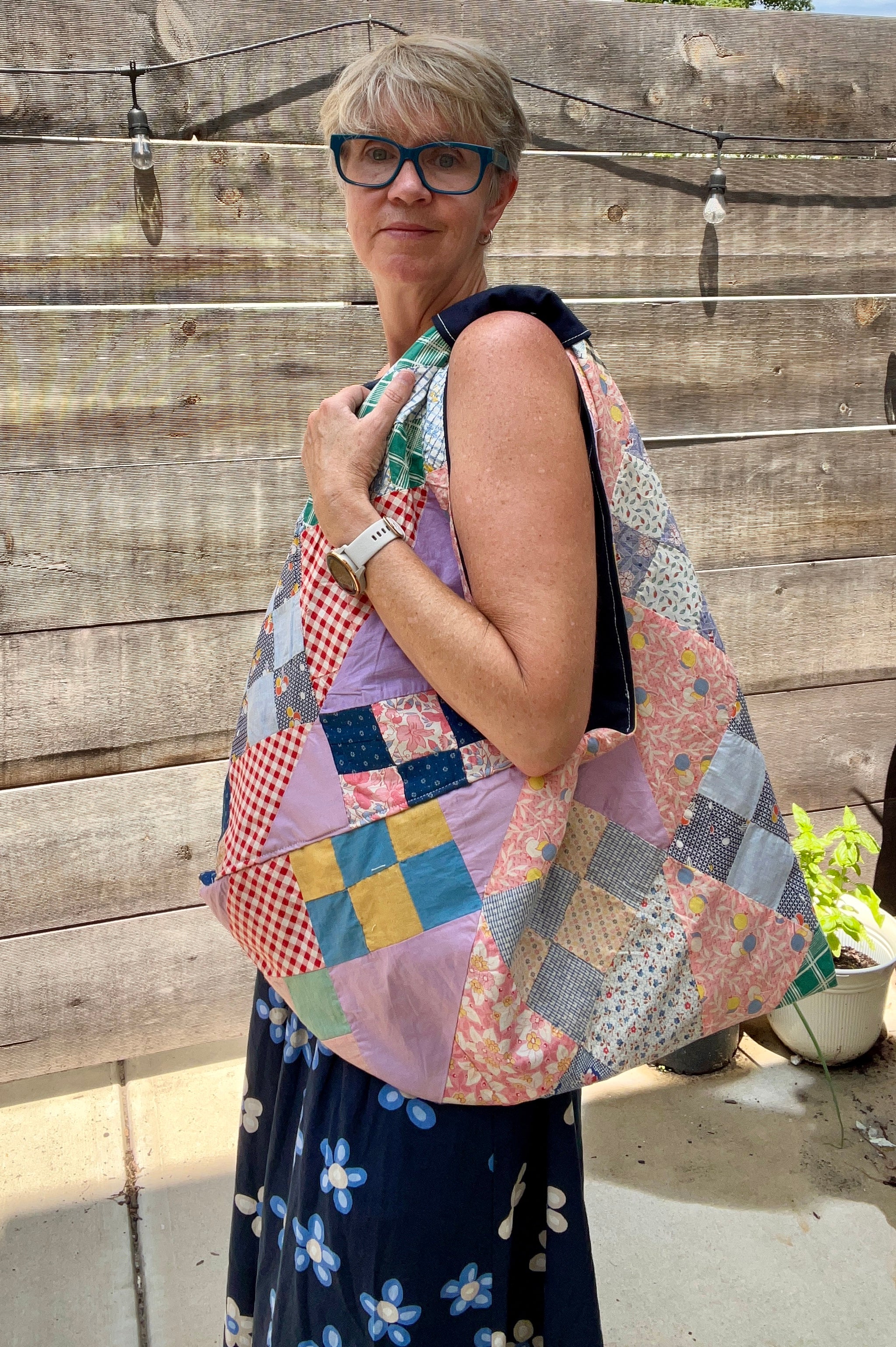 Origami Tote (Lavender Feedsack 9 Patch-navy lining)