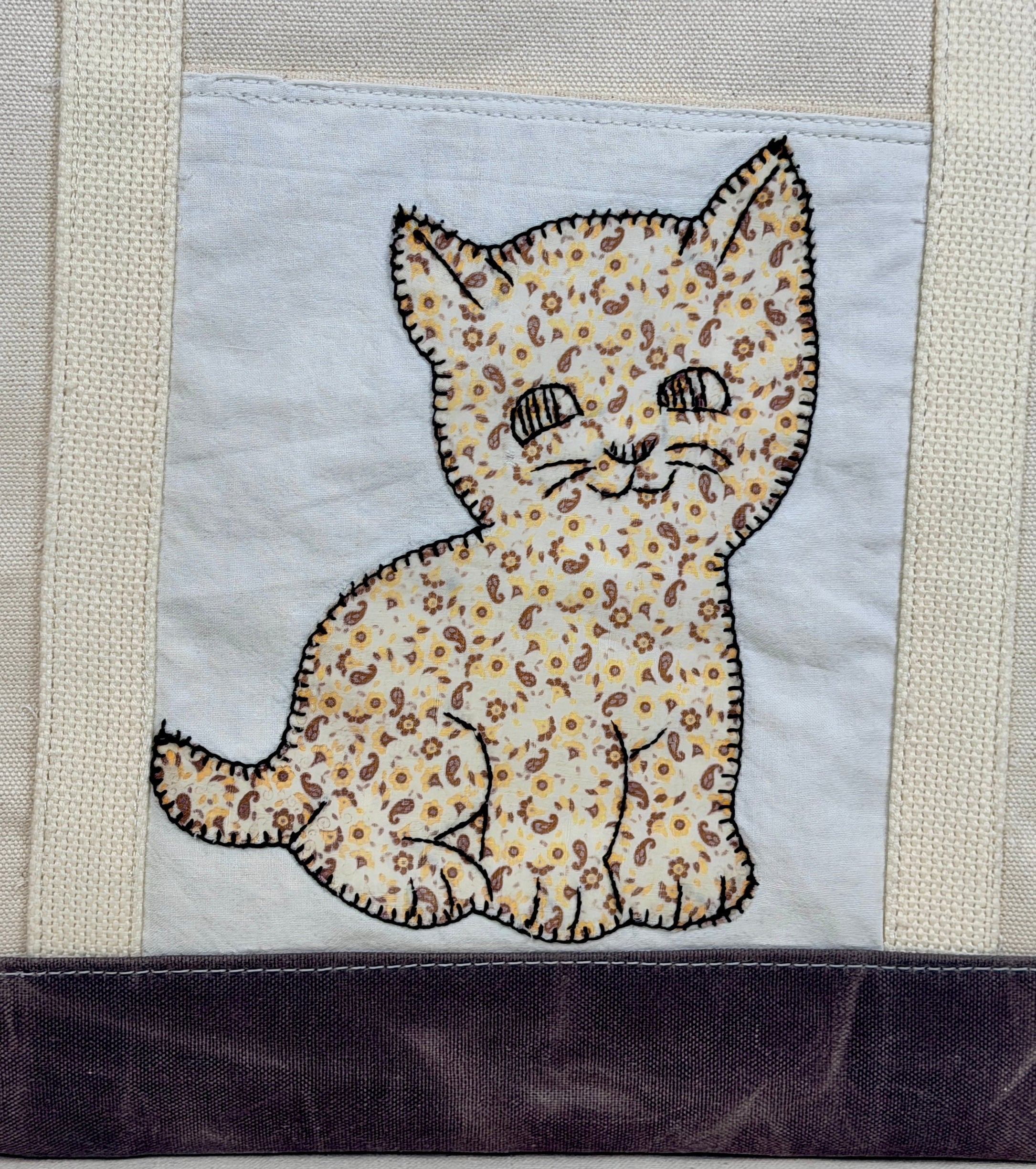 Classic Pocket Tote with Mushroom Canvas (6 Kittens)