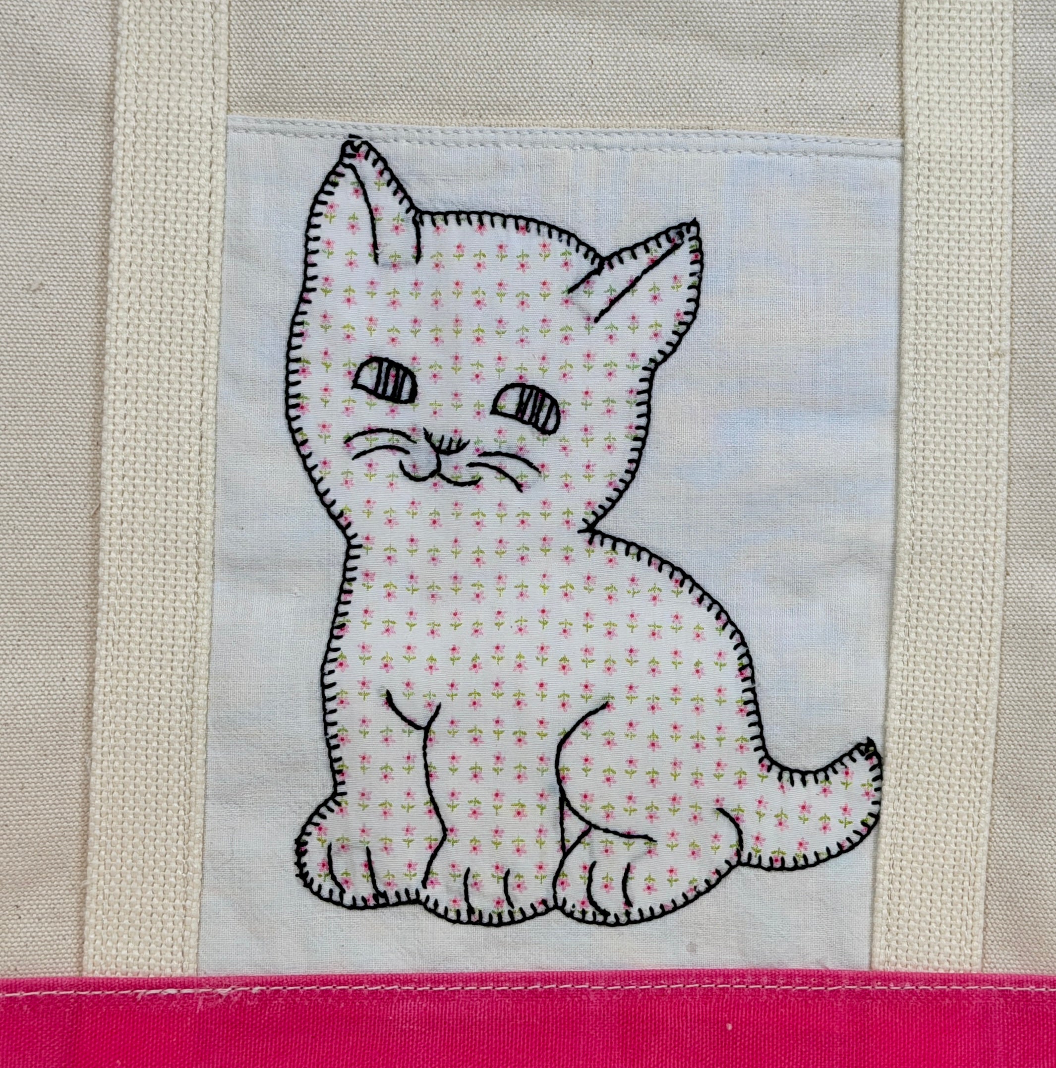 Classic Pocket Tote with Pink Canvas (11 Kittens)
