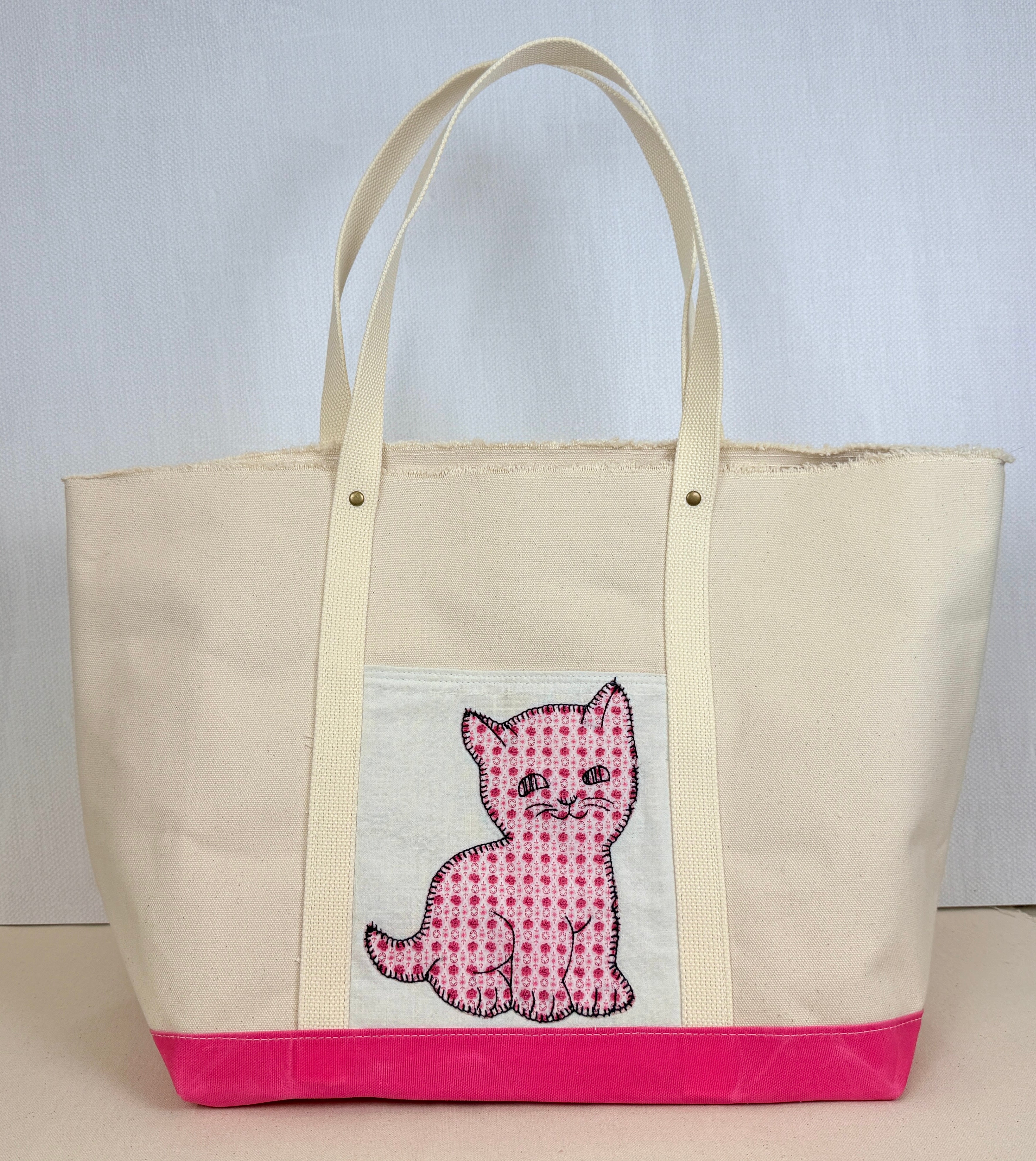 Classic Pocket Tote with Pink Canvas (11 Kittens)