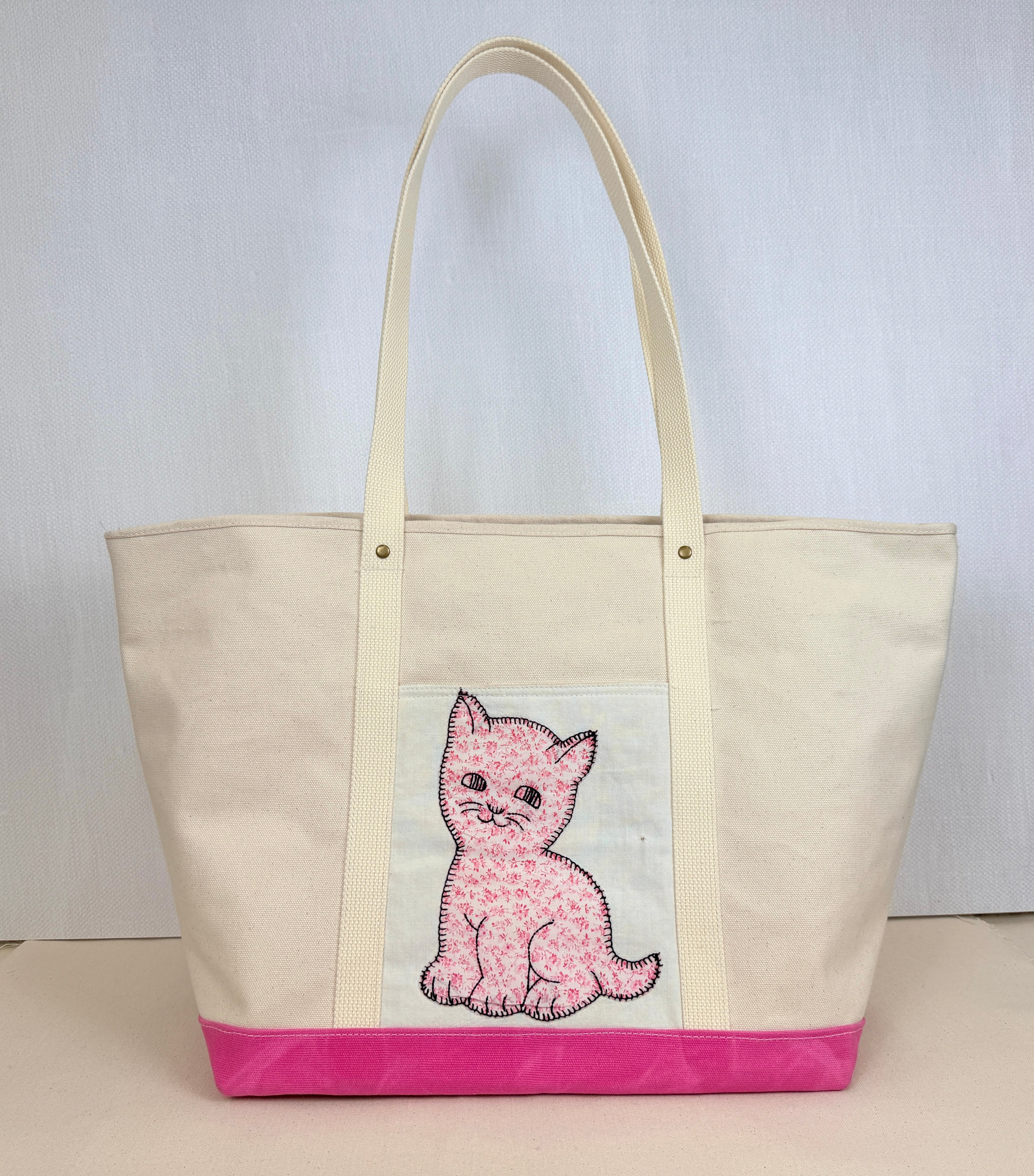 Classic Pocket Tote with Pink Canvas (11 Kittens)