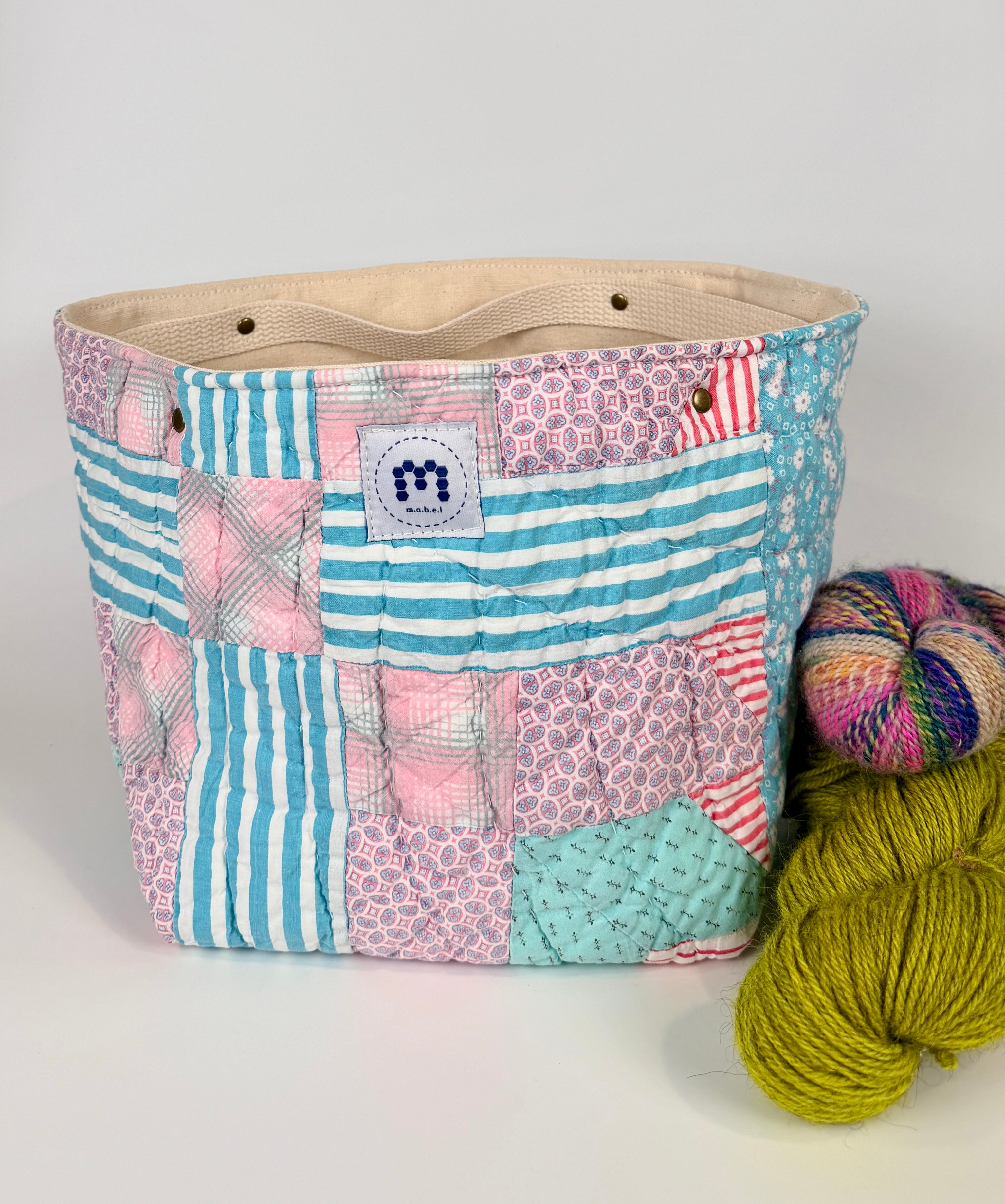 Quilt Bin (Blue Striped Sashing)