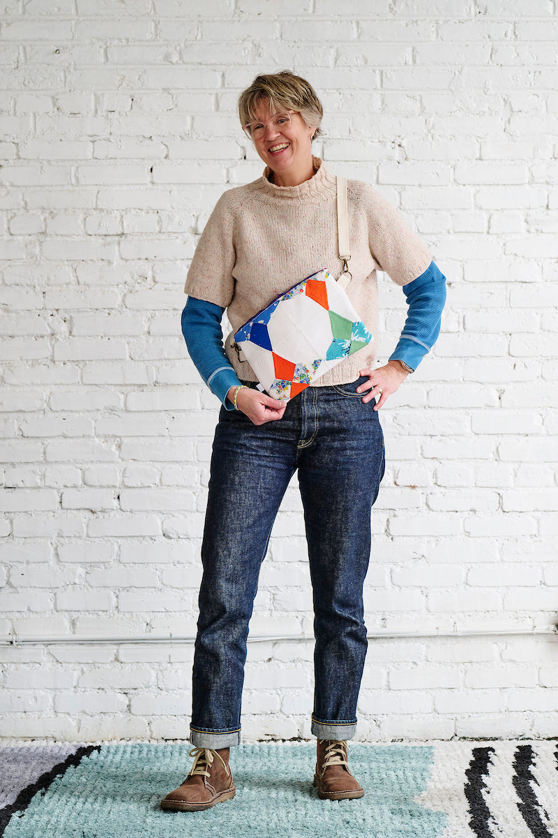 Quilt Top Crossbody/Wristlet (Small Hummingbird)