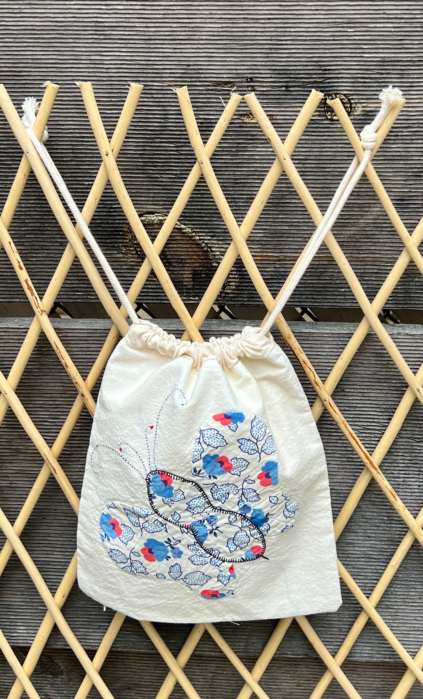 4 Antennae Butterfly Drawstring Bag (Orange Graphic & Blue Dot Floral)