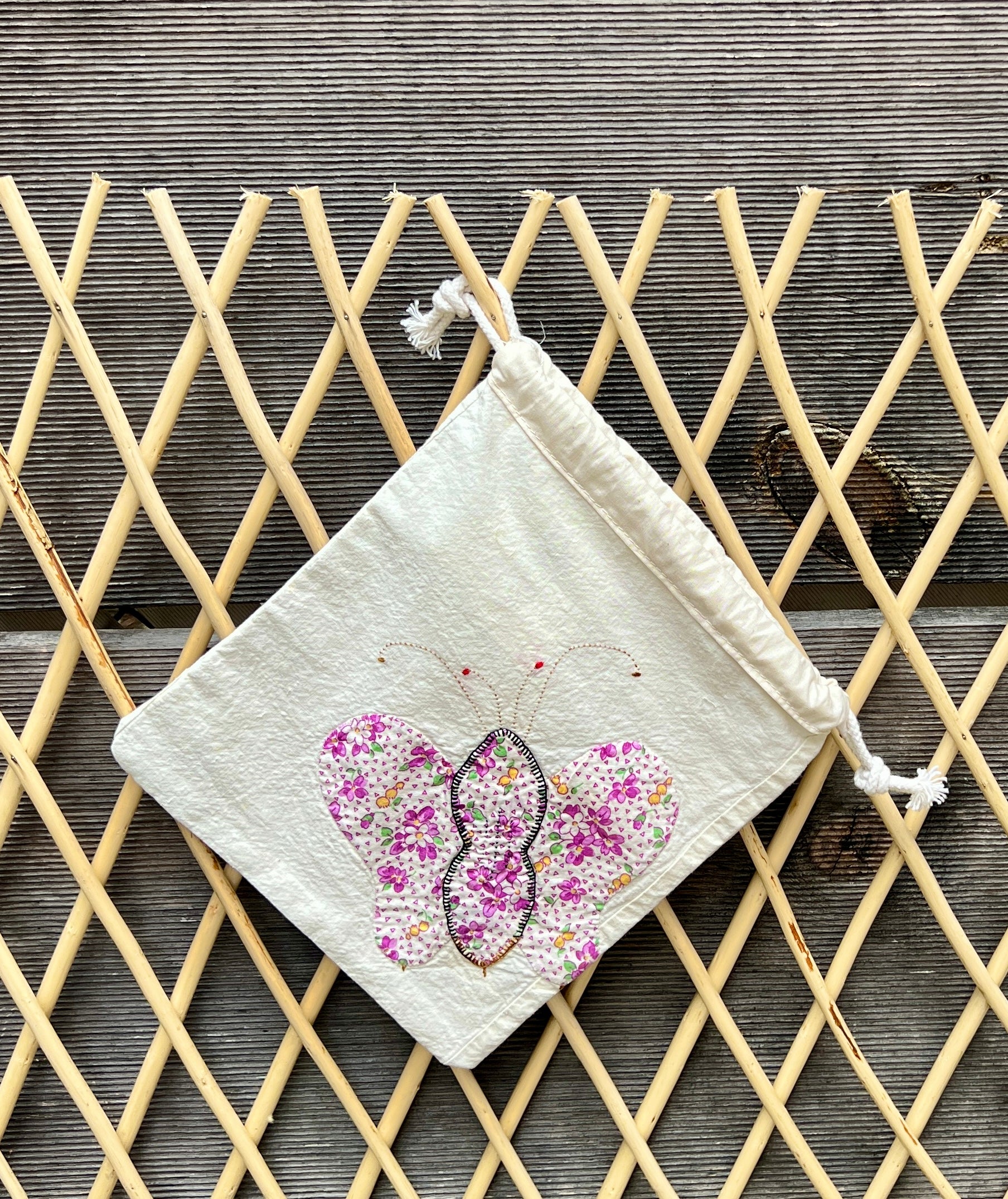 4 Antennae Butterfly Drawstring Bagg (Yellow Squares & Purple Flowers)