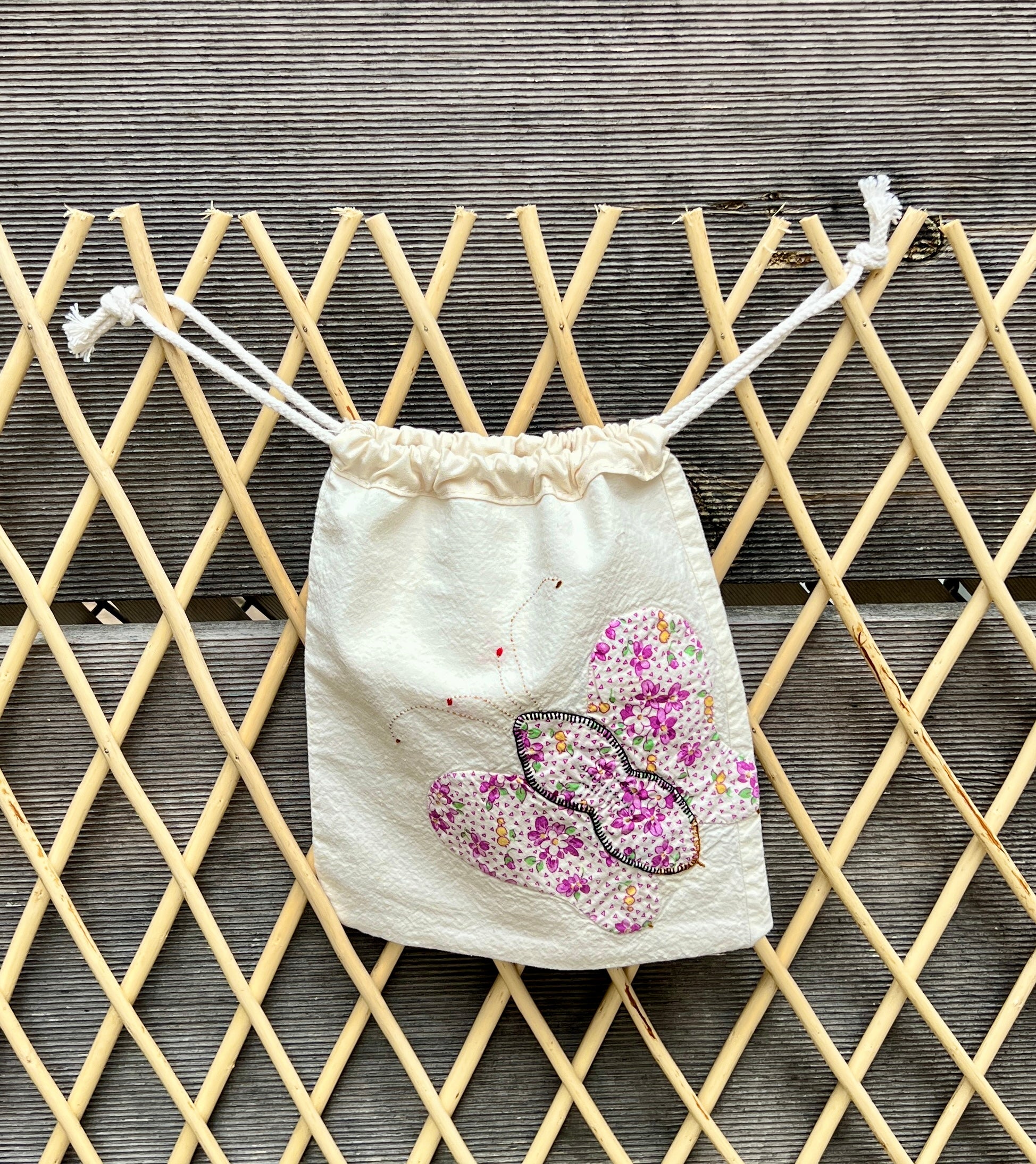 4 Antennae Butterfly Drawstring Bagg (Yellow Squares & Purple Flowers)