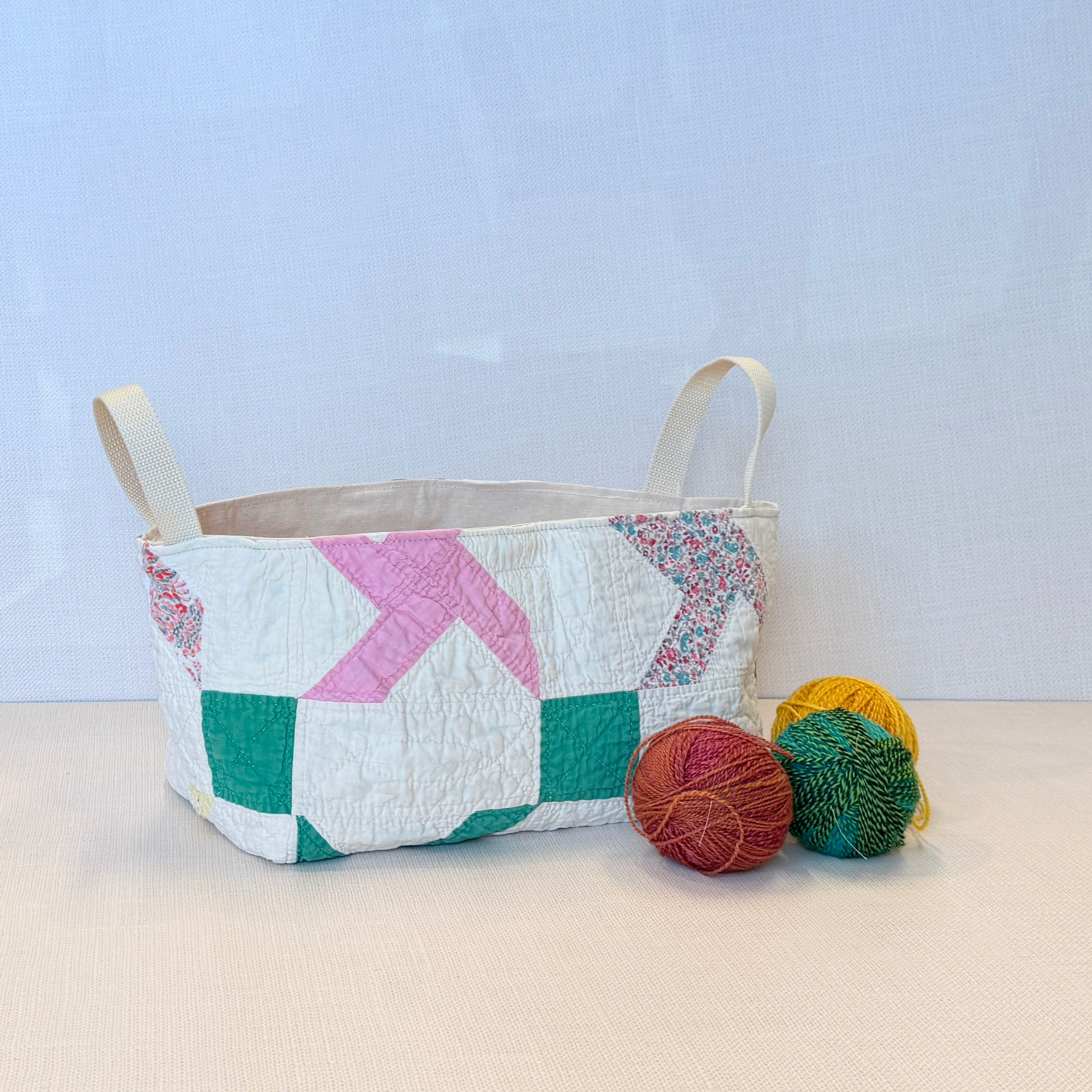 Quilt Basket (Feedsack Whirlygig)