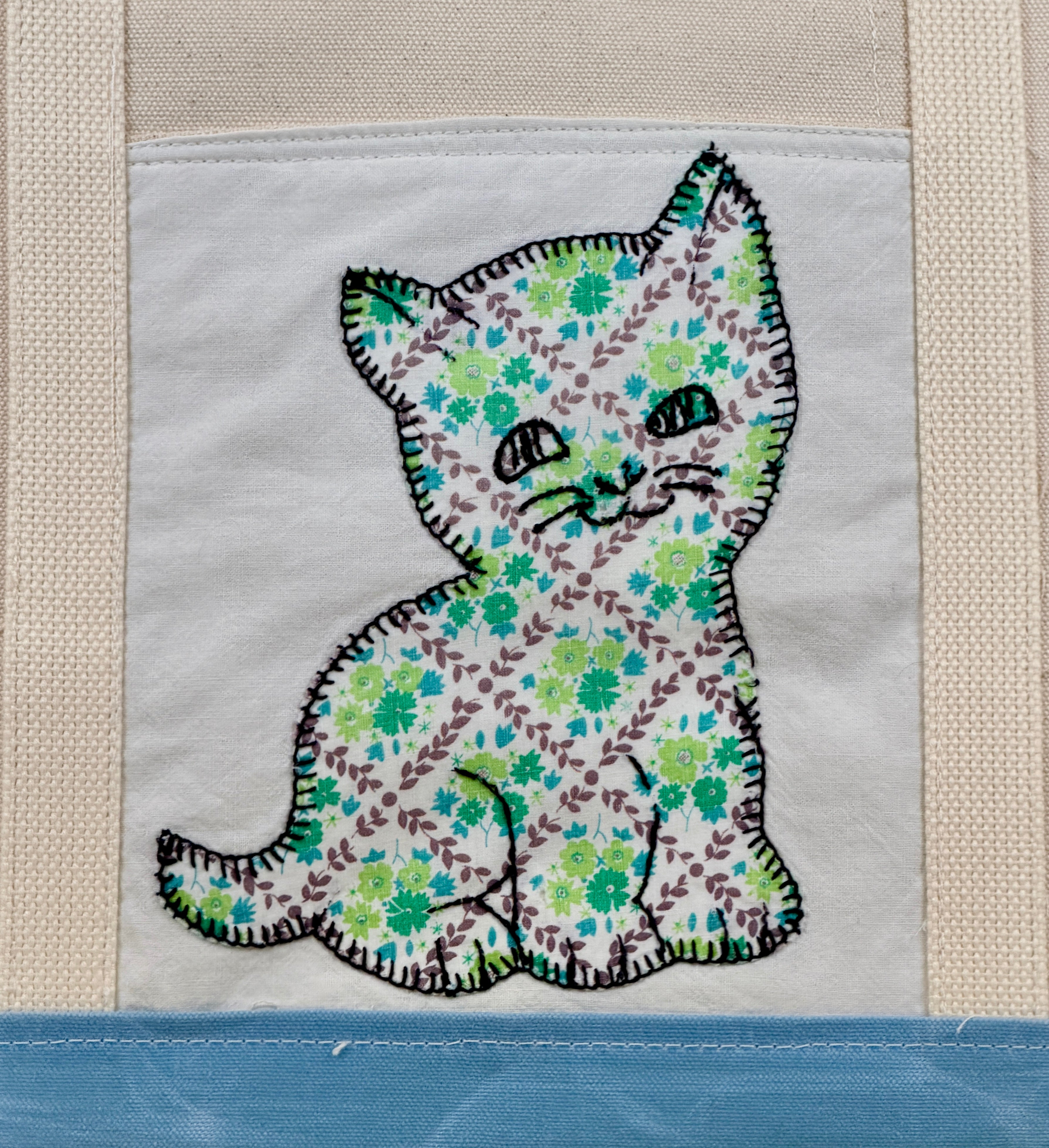 Classic Pocket Tote with Baby Blue Canvas (7 Kittens)