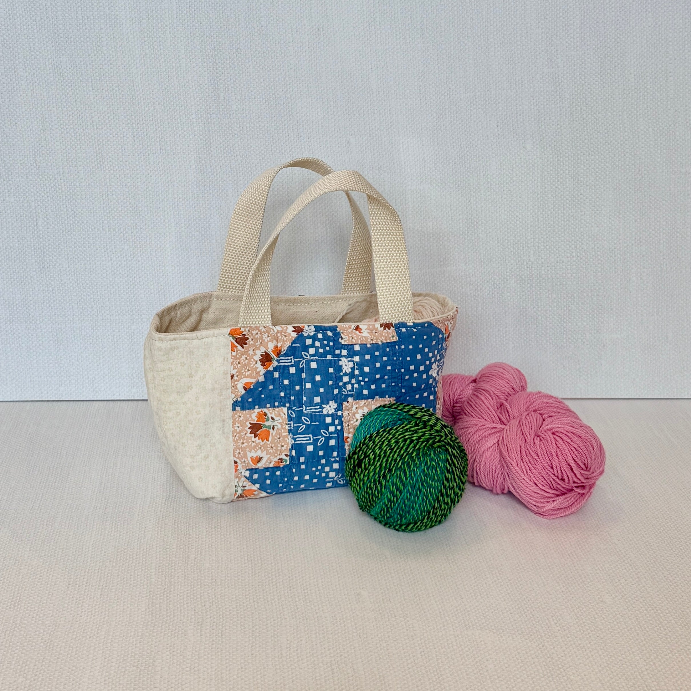 Maker Caddy Small (Feedsack Churn Dash)