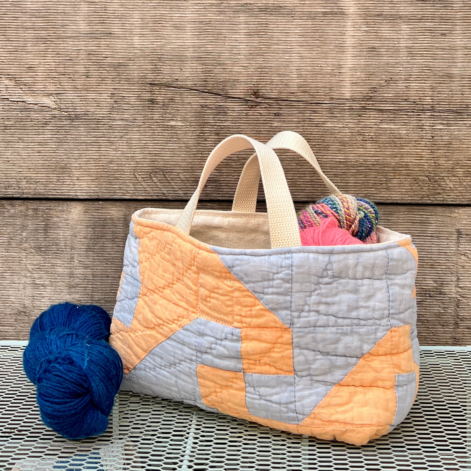 Maker Caddy Large (Orange & Blue Snail's Trail)