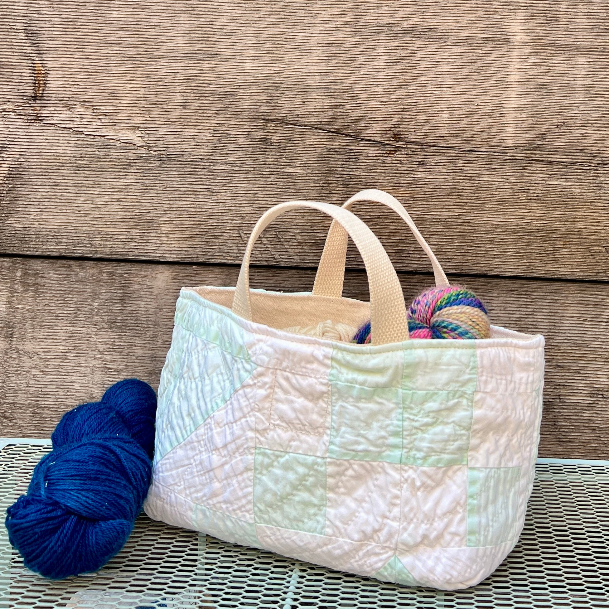 Maker Caddy Large (Mint Half Square Triangle)