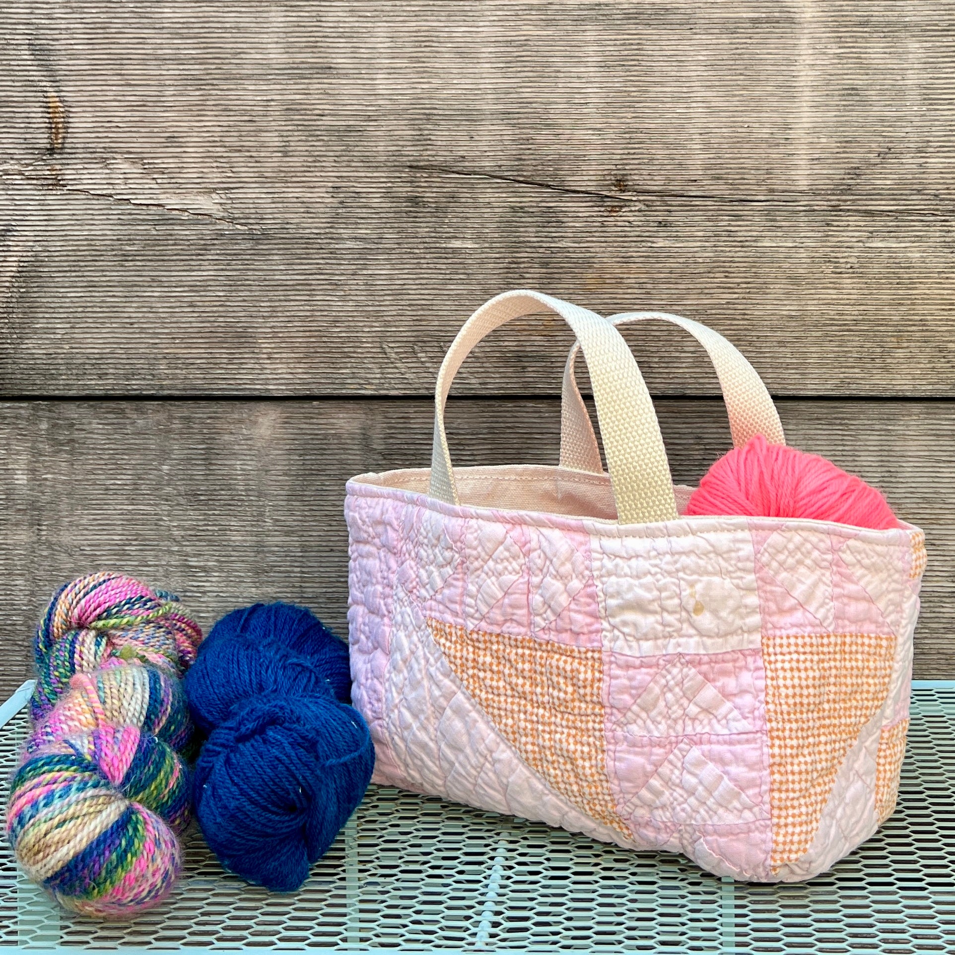 Maker Caddy Medium (Pink & Orange Flying Geese)