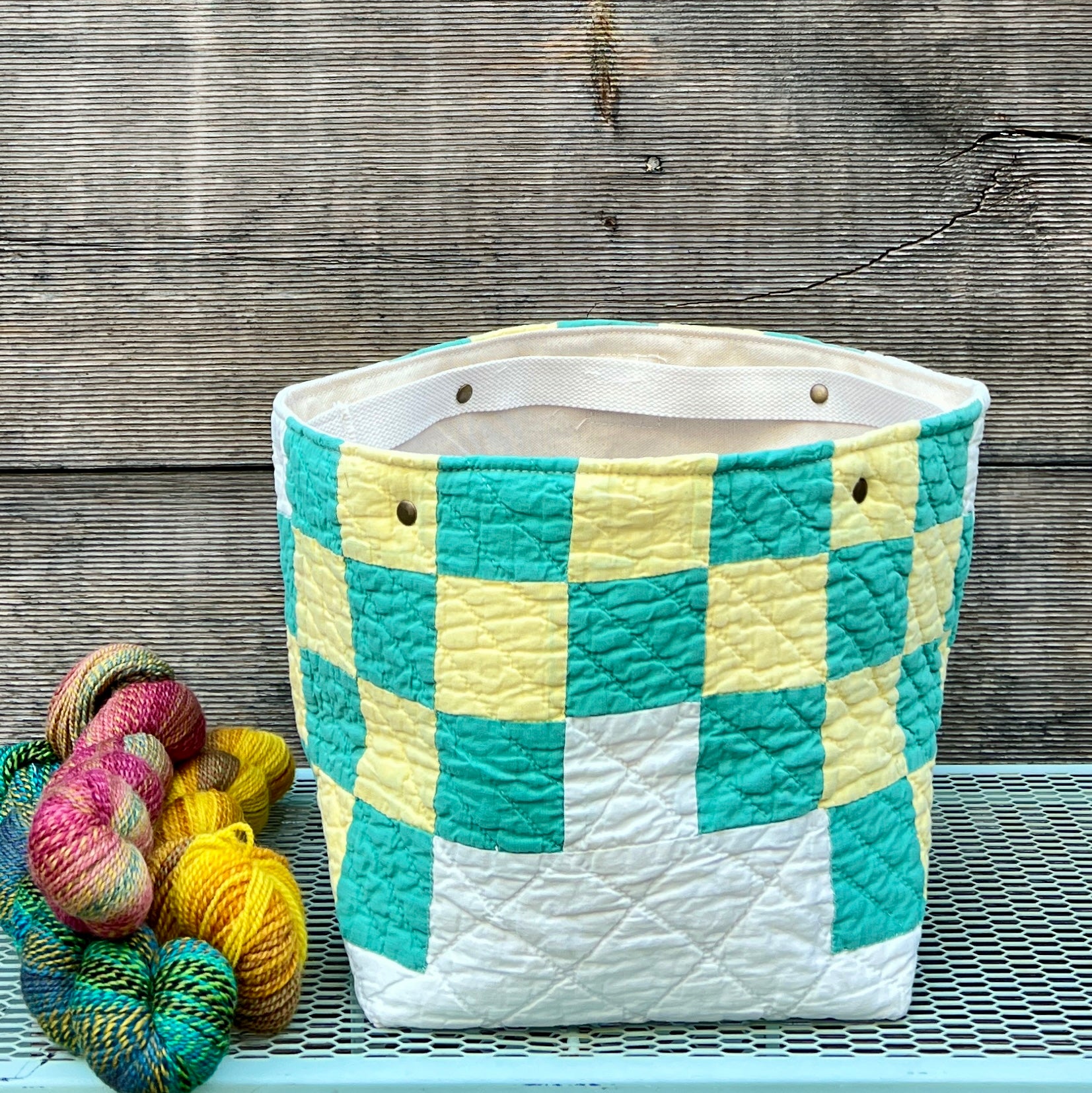 Quilt Bin (Green & Yellow Irish Chain)