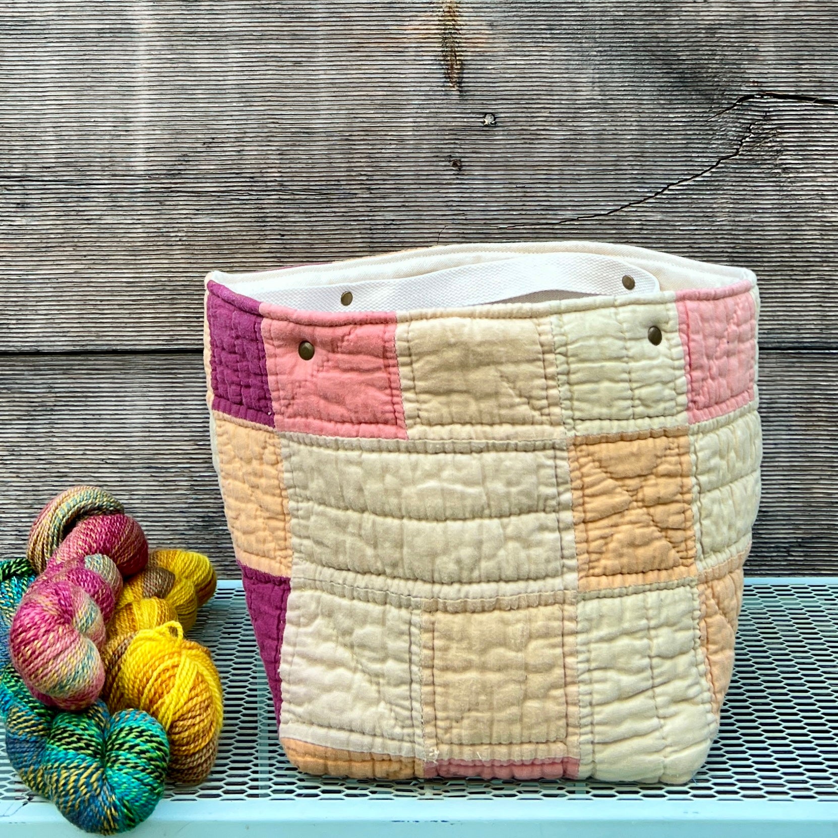 Quilt Bin (Faded 4 Patch with Red Sashing)