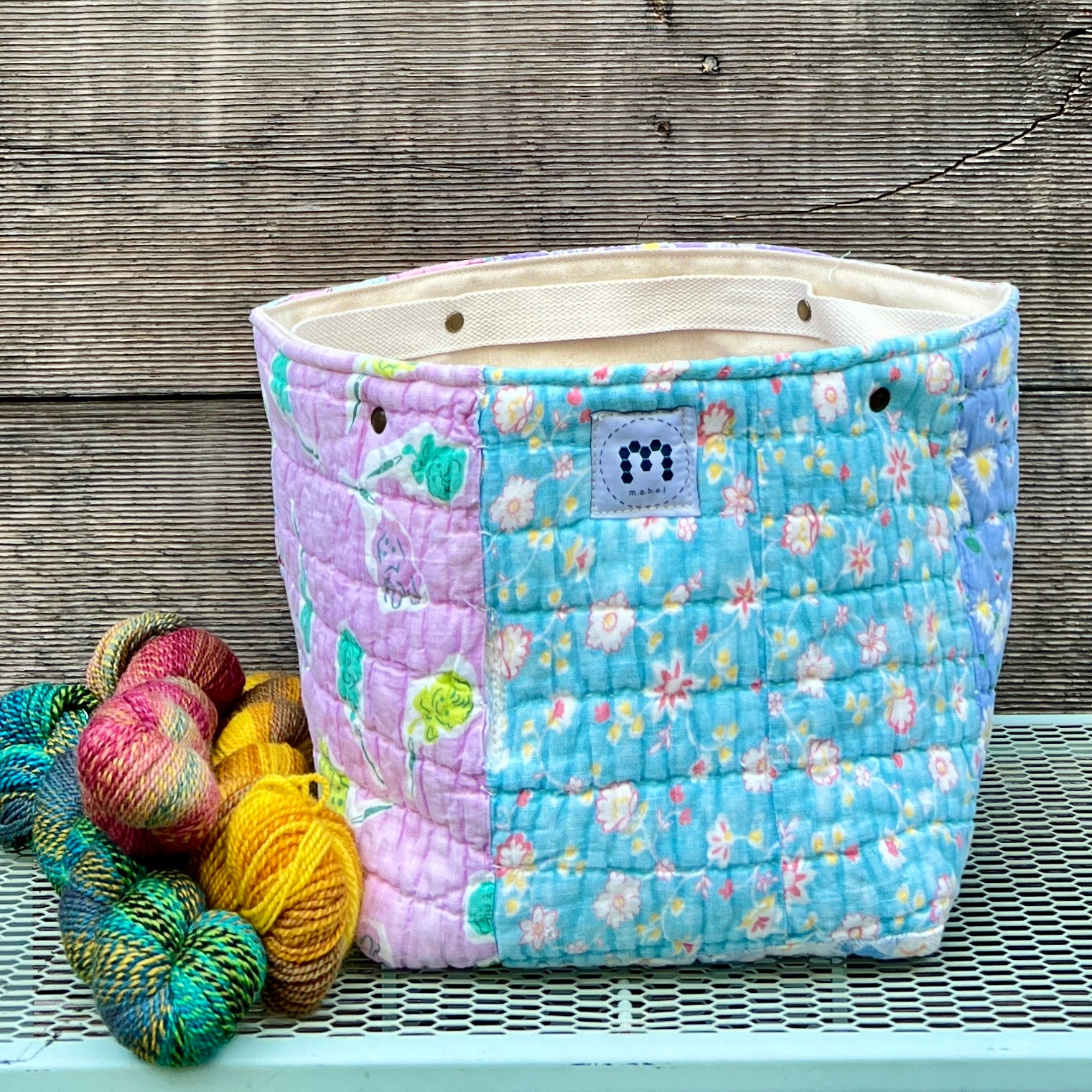 Quilt Bin (Feedsack One Patch)