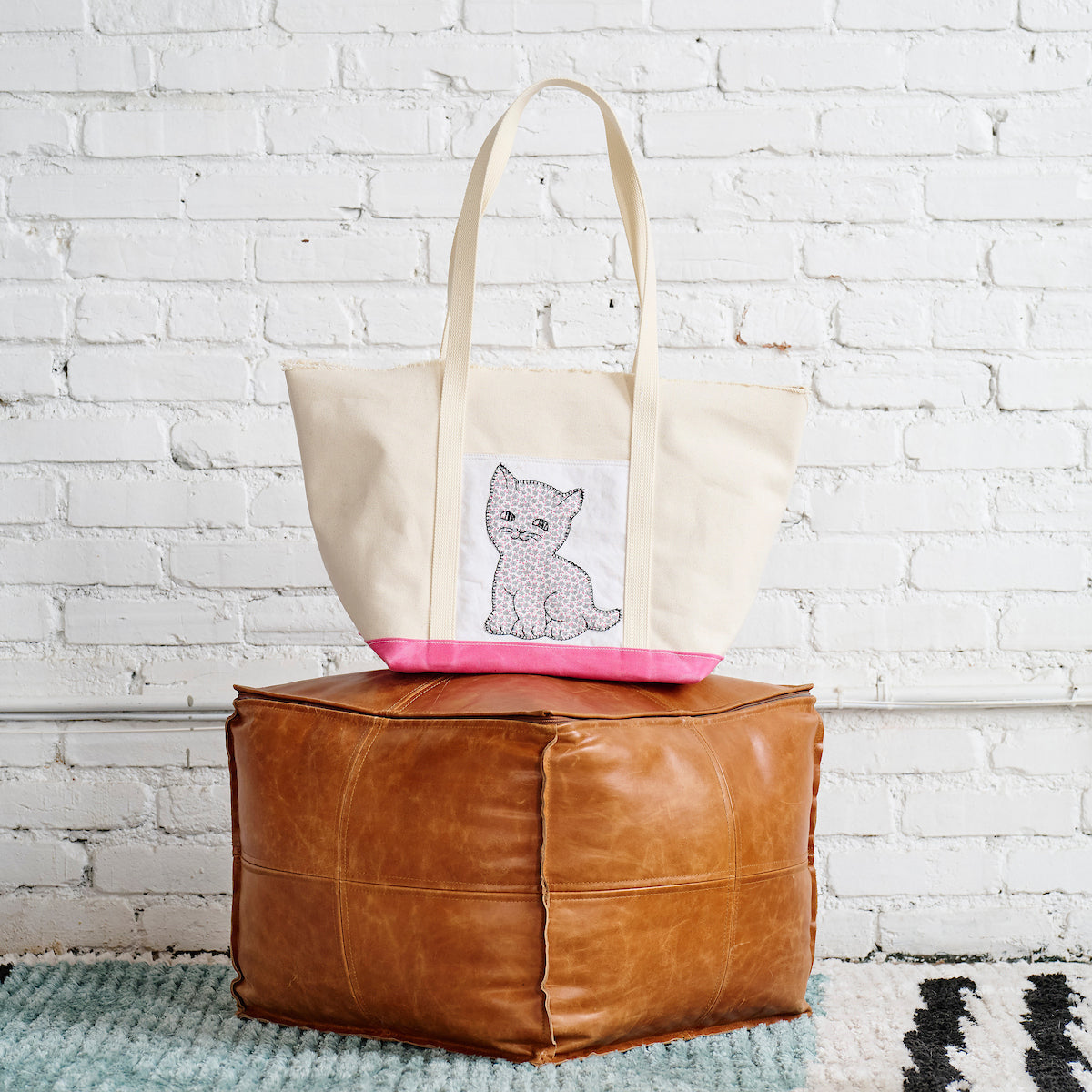 Classic Pocket Tote with Pink Canvas (11 Kittens)