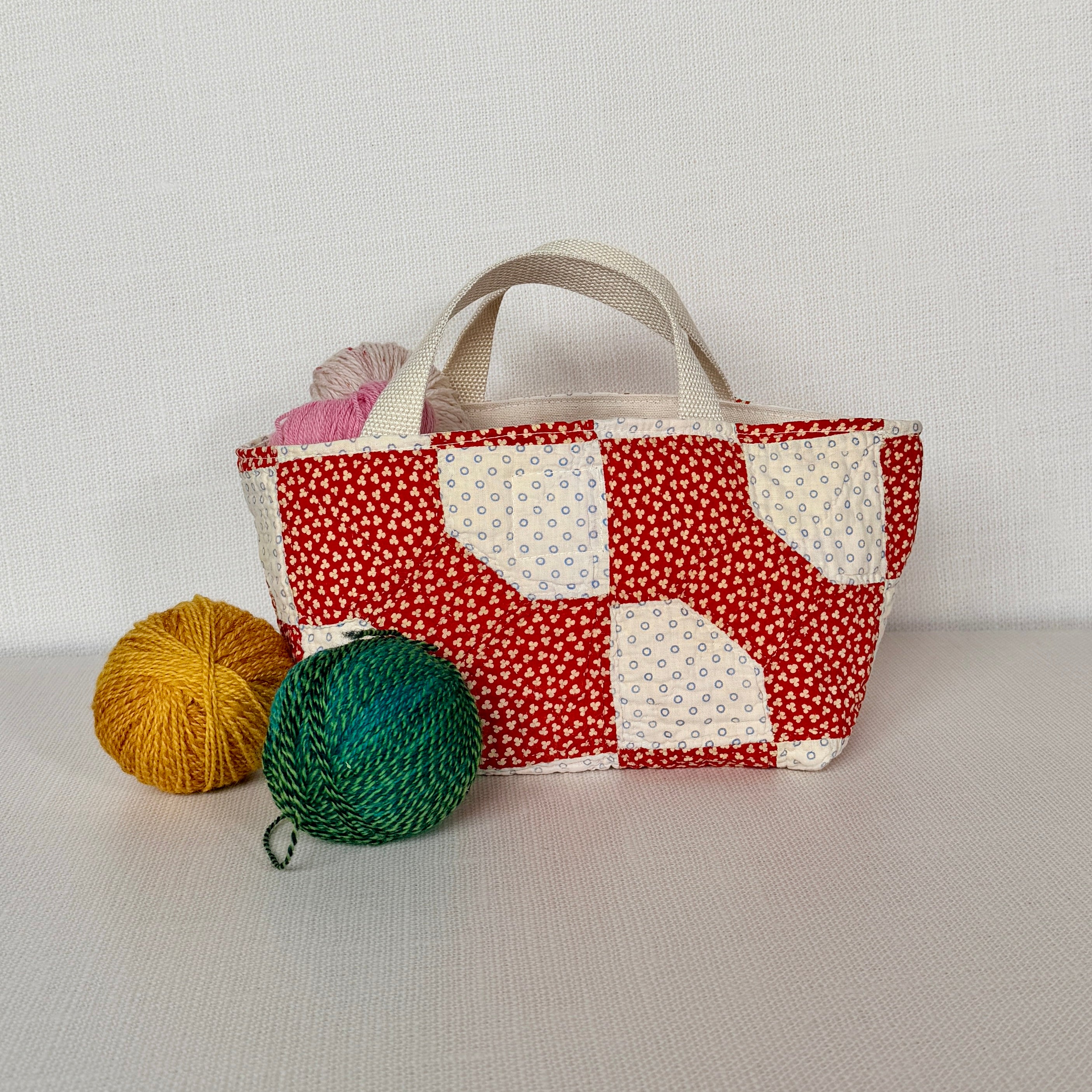 Maker Caddy Medium (Red Bowtie)