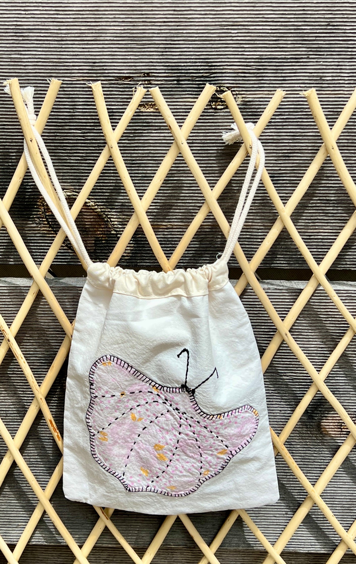 Moth Drawstring Bag (Purple/Yellow Flowers & Peach w/Purple)