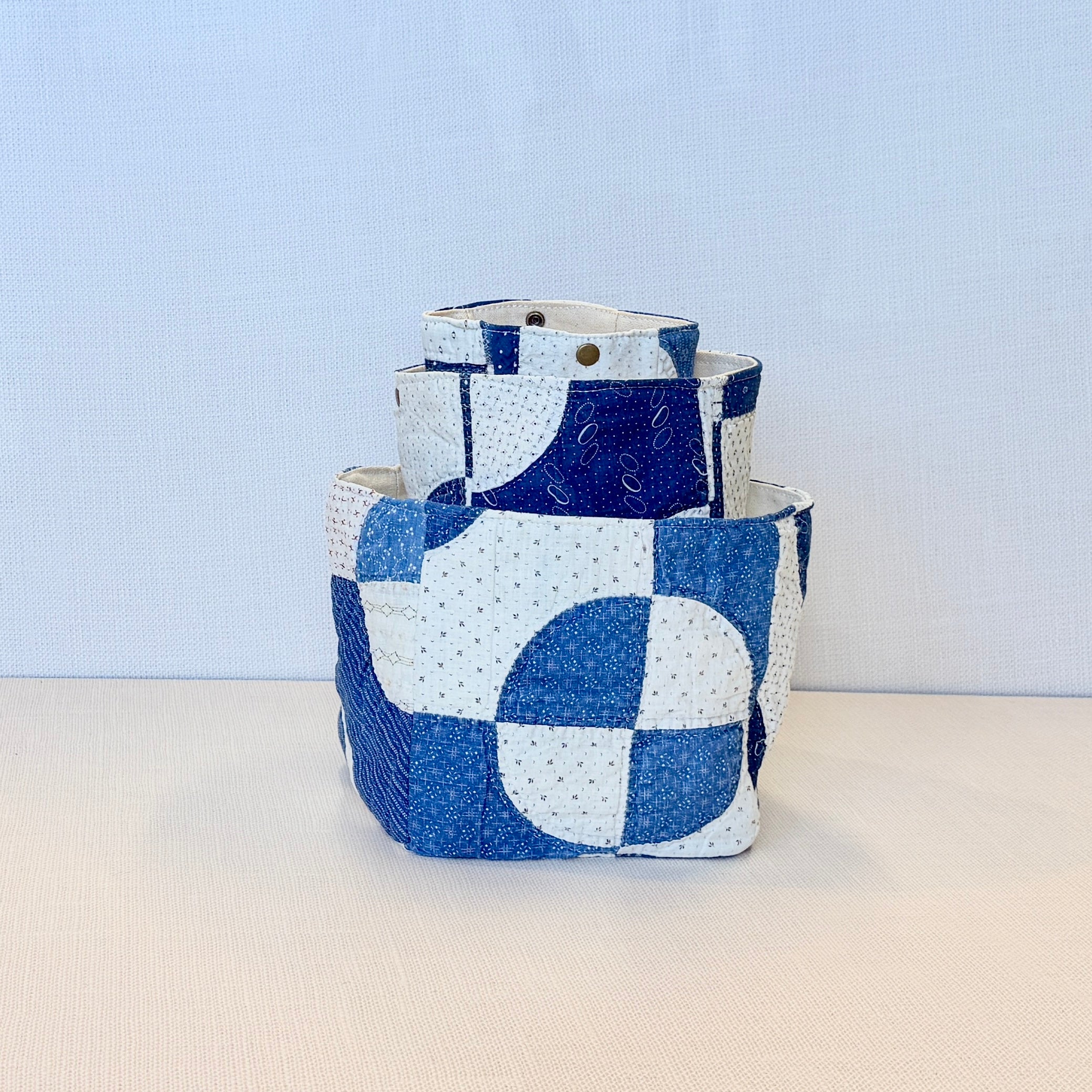 Nesting Bins (Indigo Drunkard's Path)