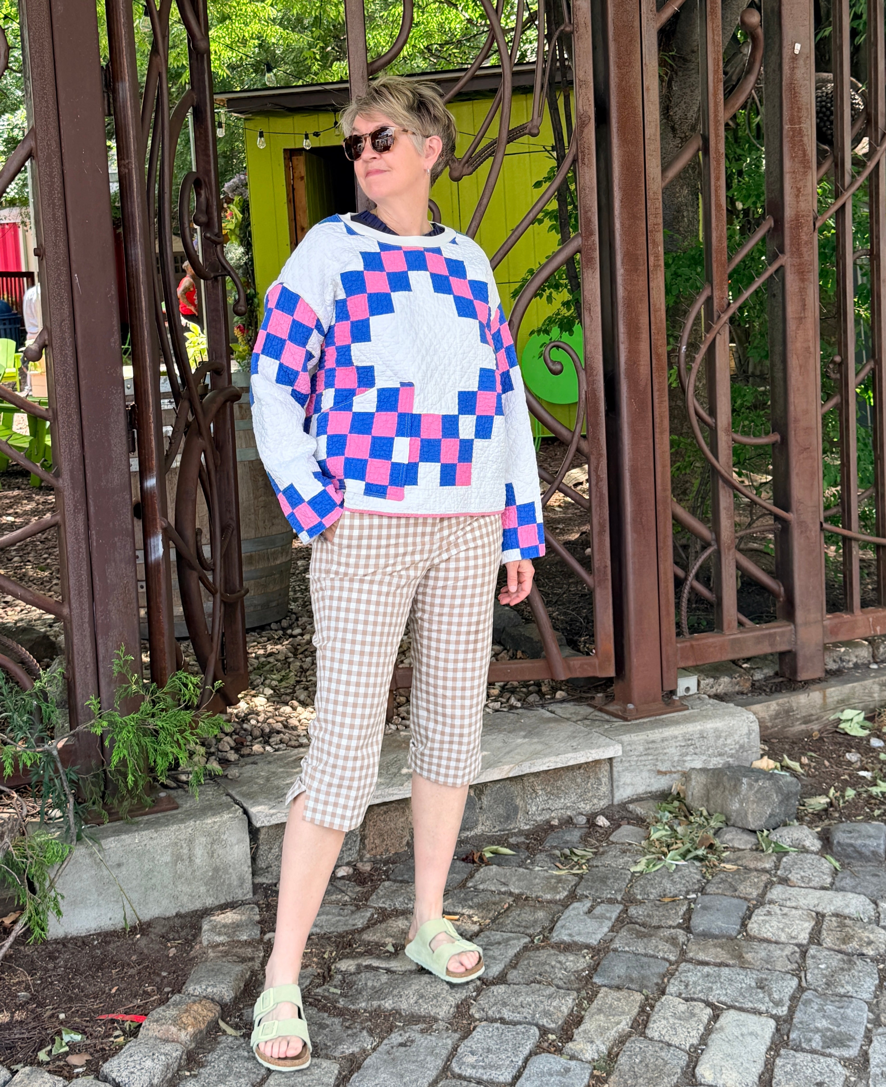 Popover (Bright Pink & Blue Irish Chain)