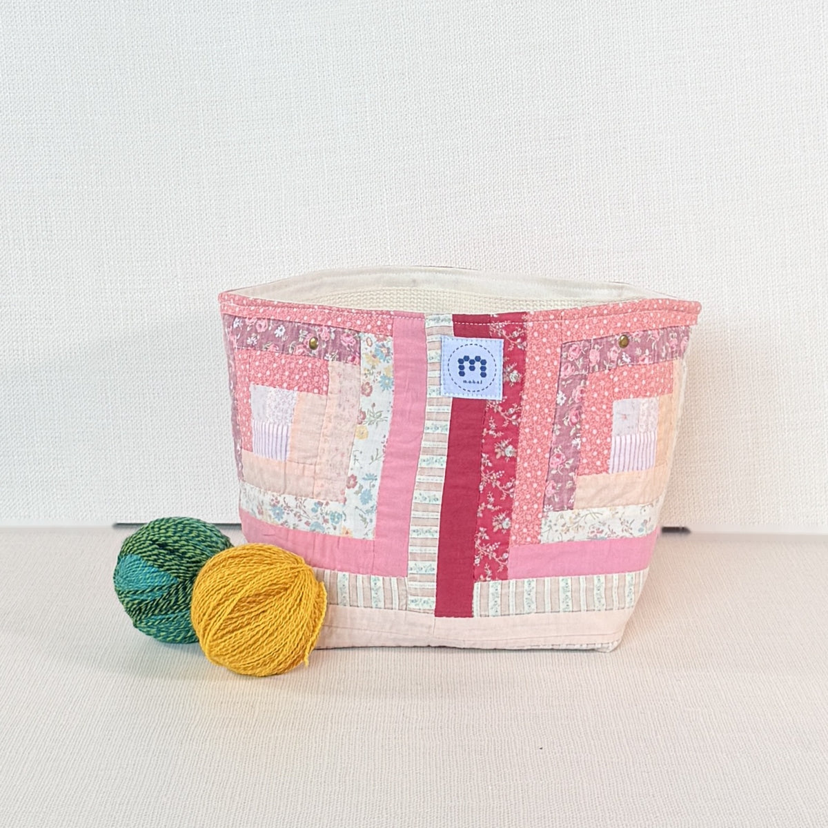 Quilt Bin (Pink Log Cabin)