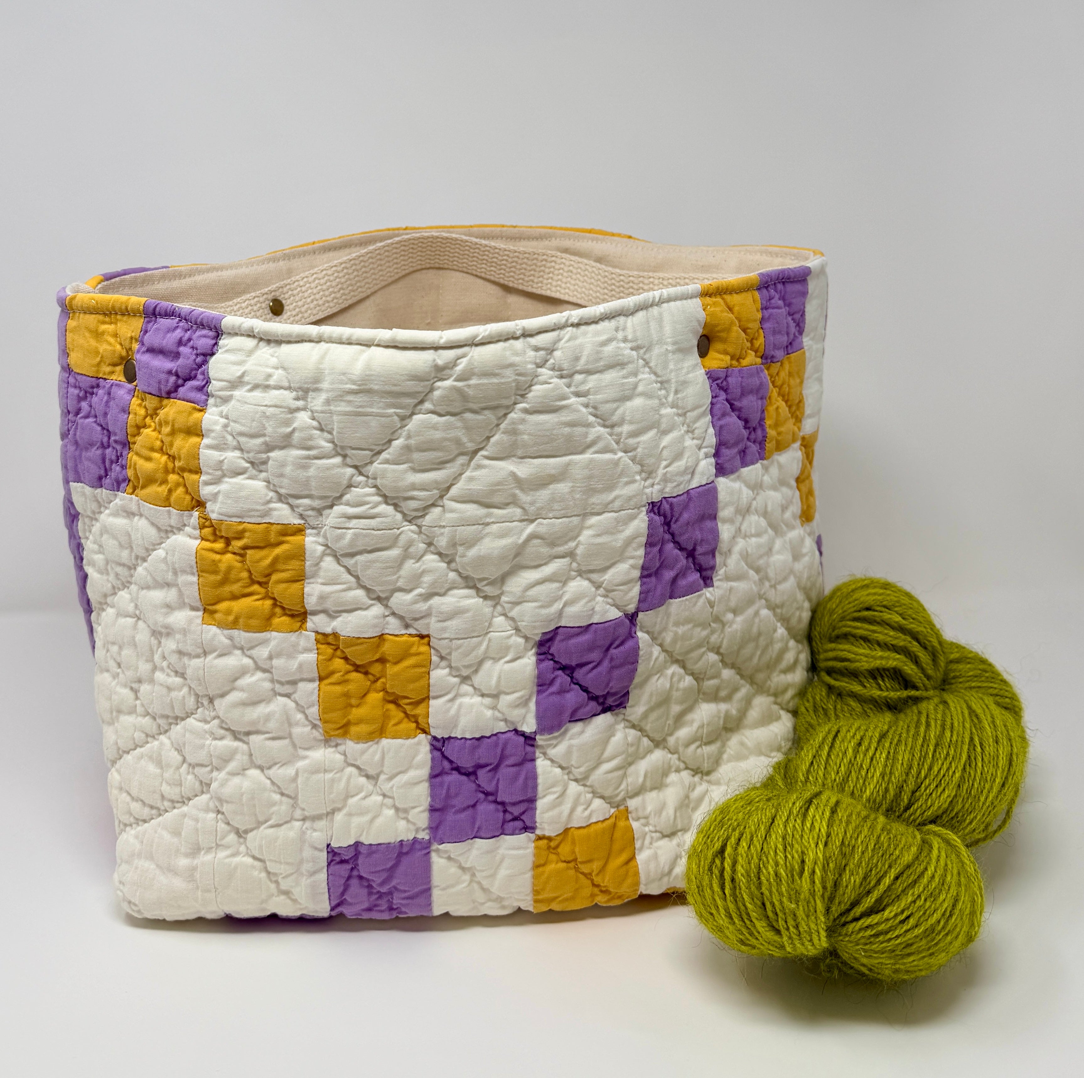 Quilt BIn (Purple & Gold Irish Chain)