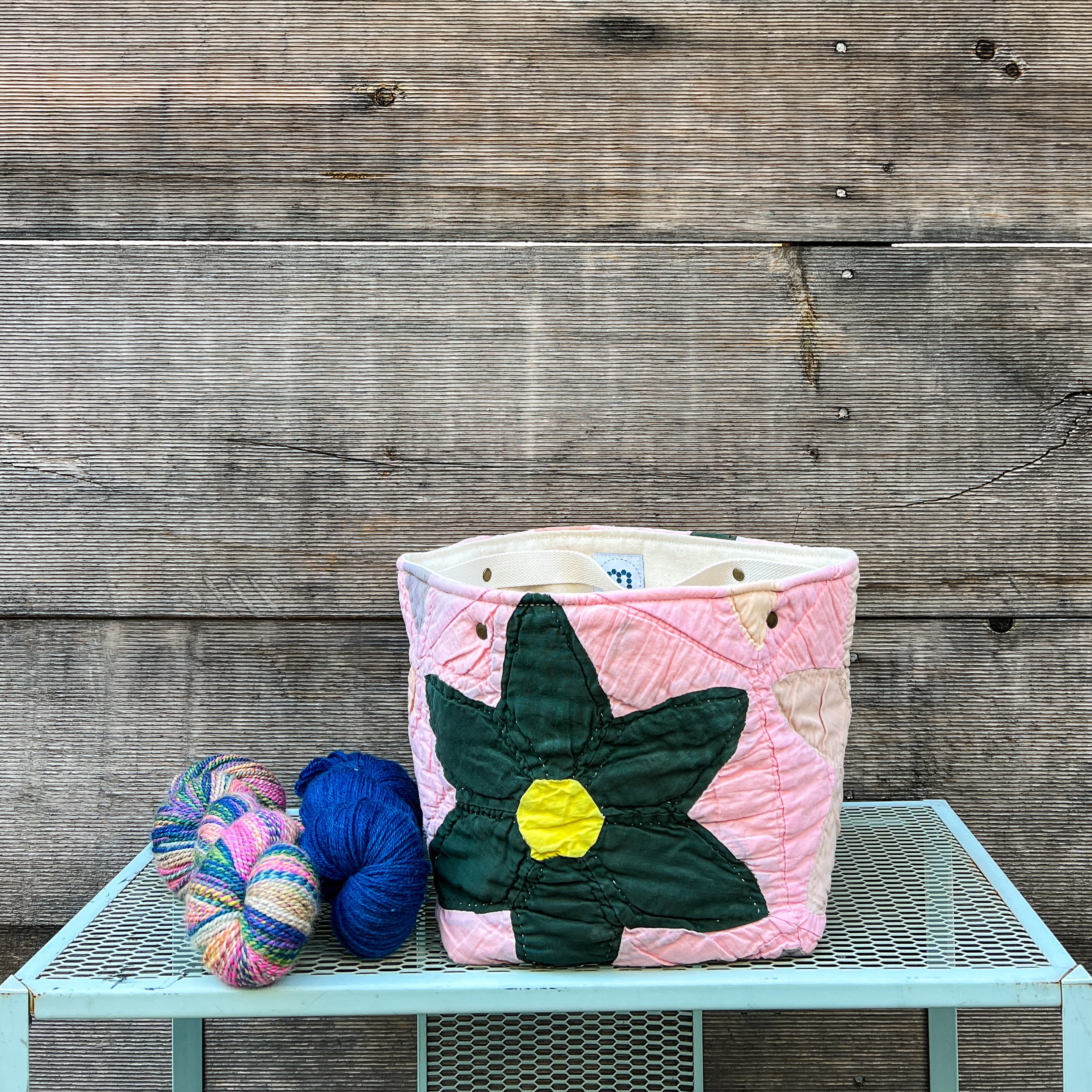 Quilt Bin (Pink Stars)