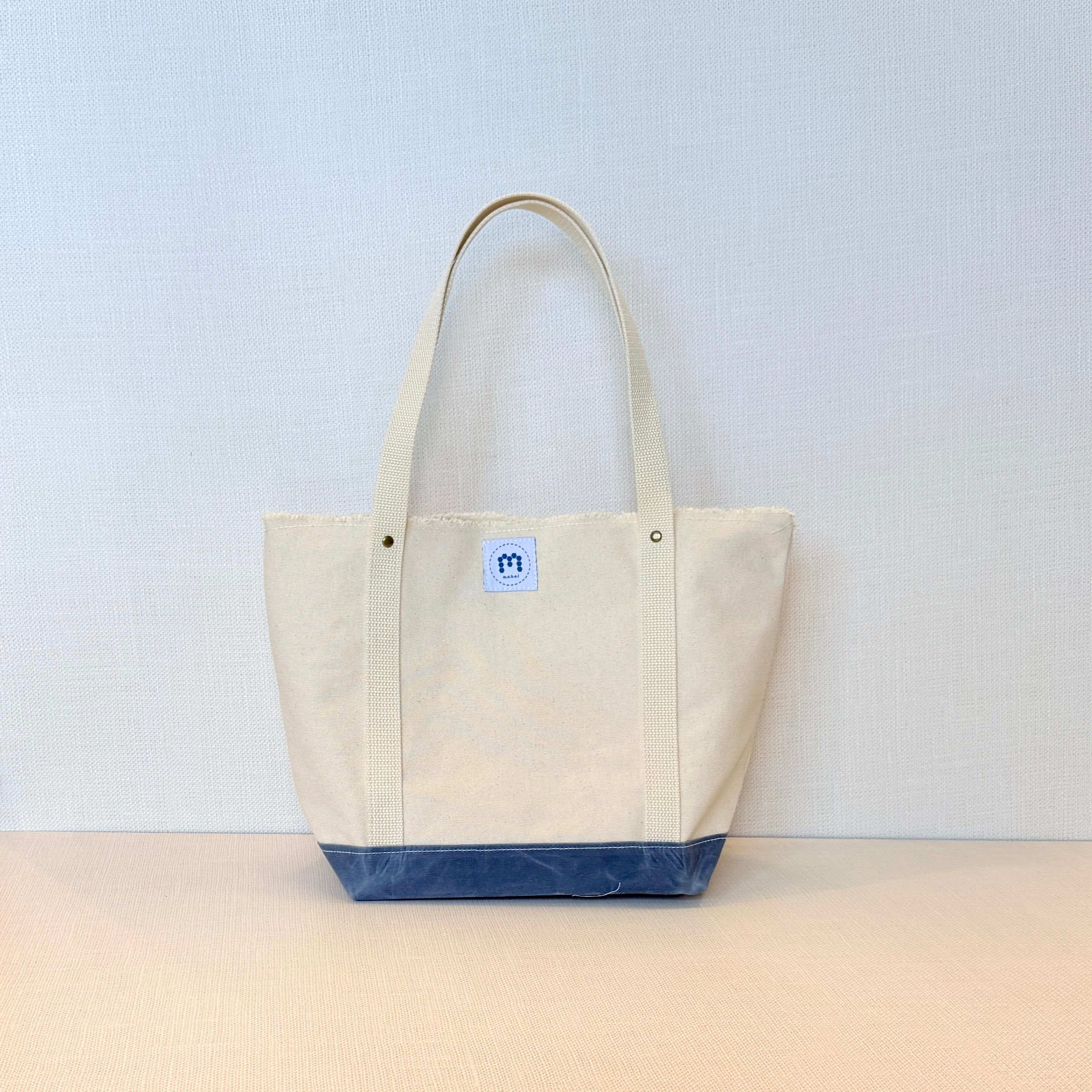 The Skipper Pocket Tote (Navy Canvas with Pink Kitten)
