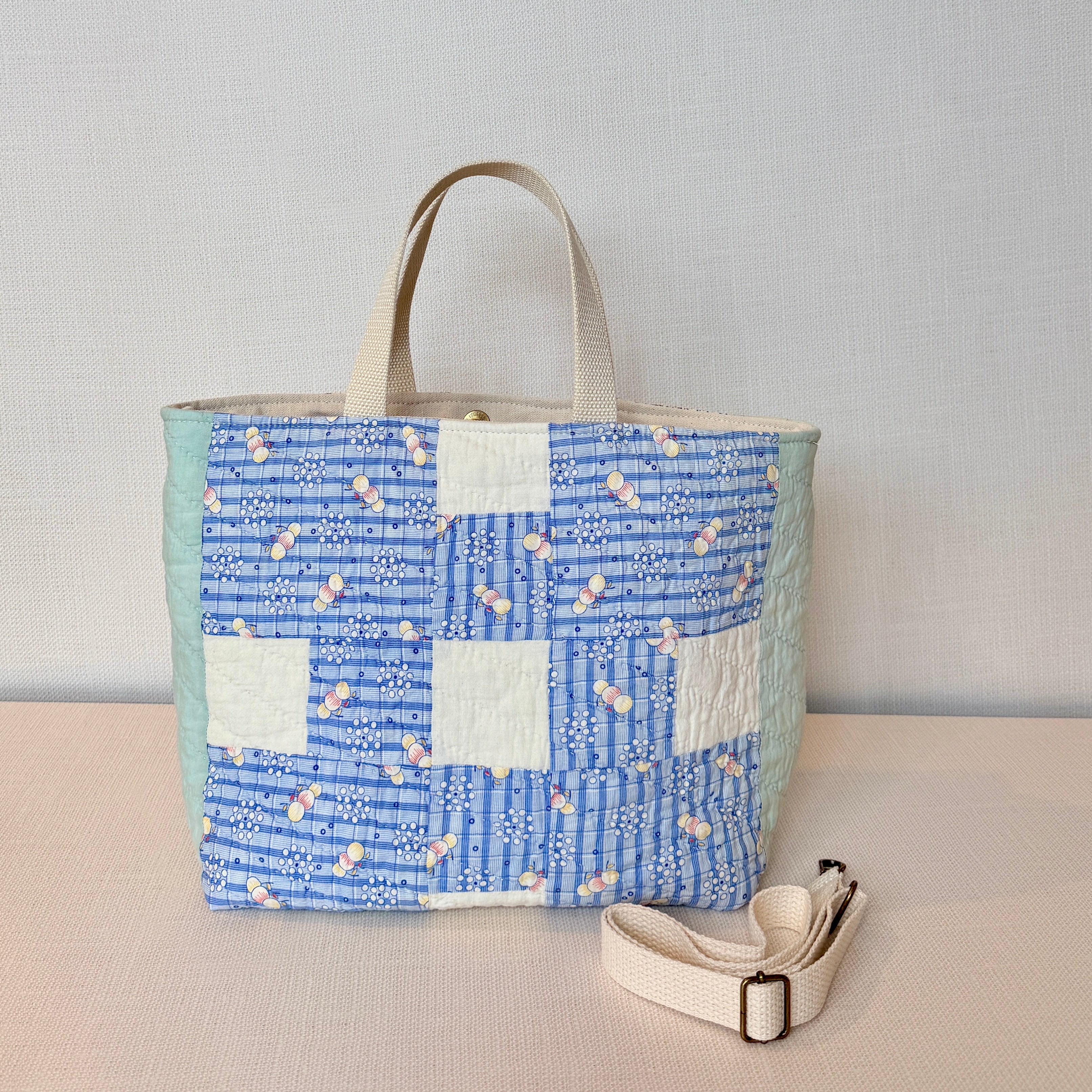 Studio Tote (9 Patch Variation (Blues)