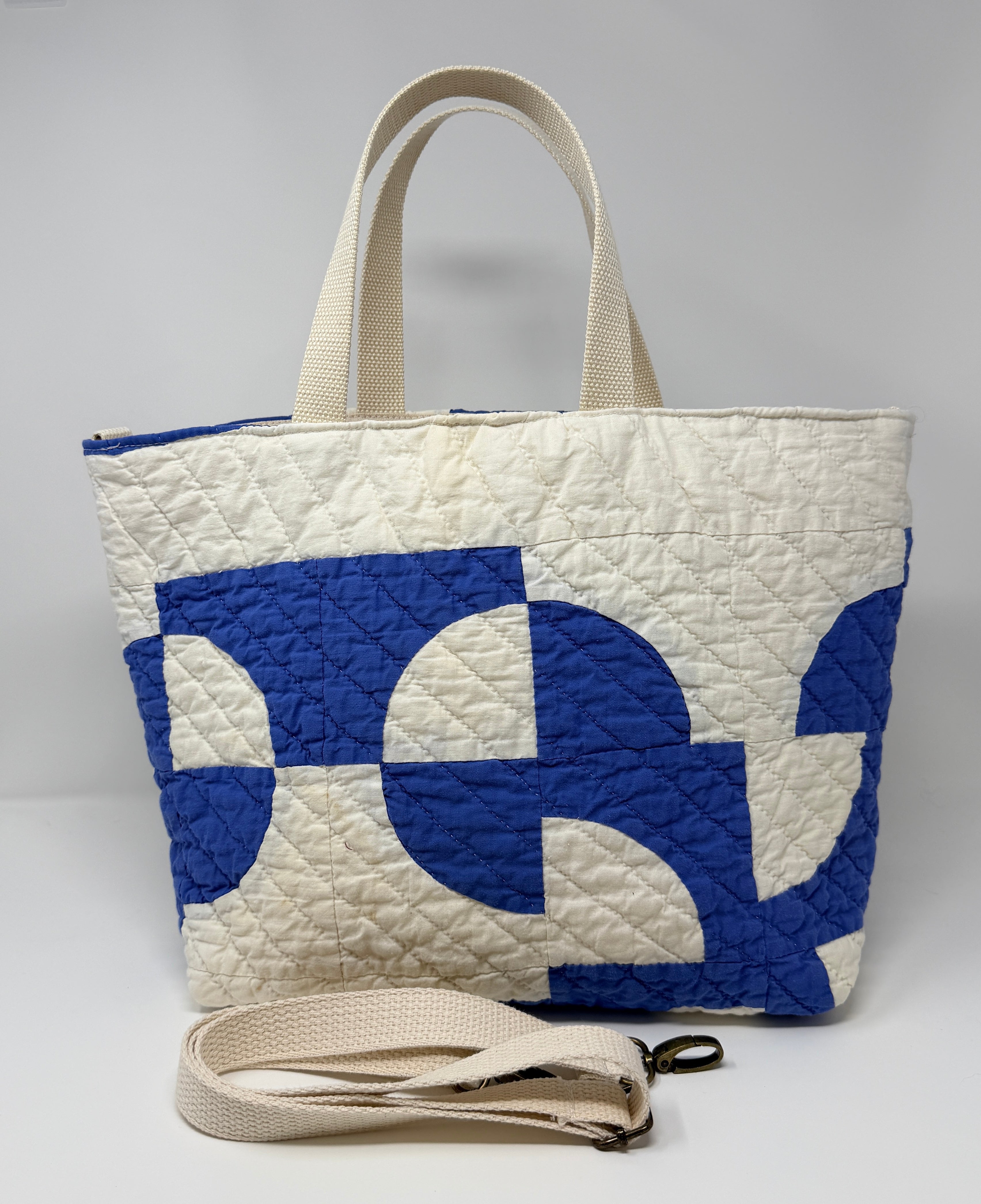 Studio Tote (Cadet Blue Drunkard's Path)