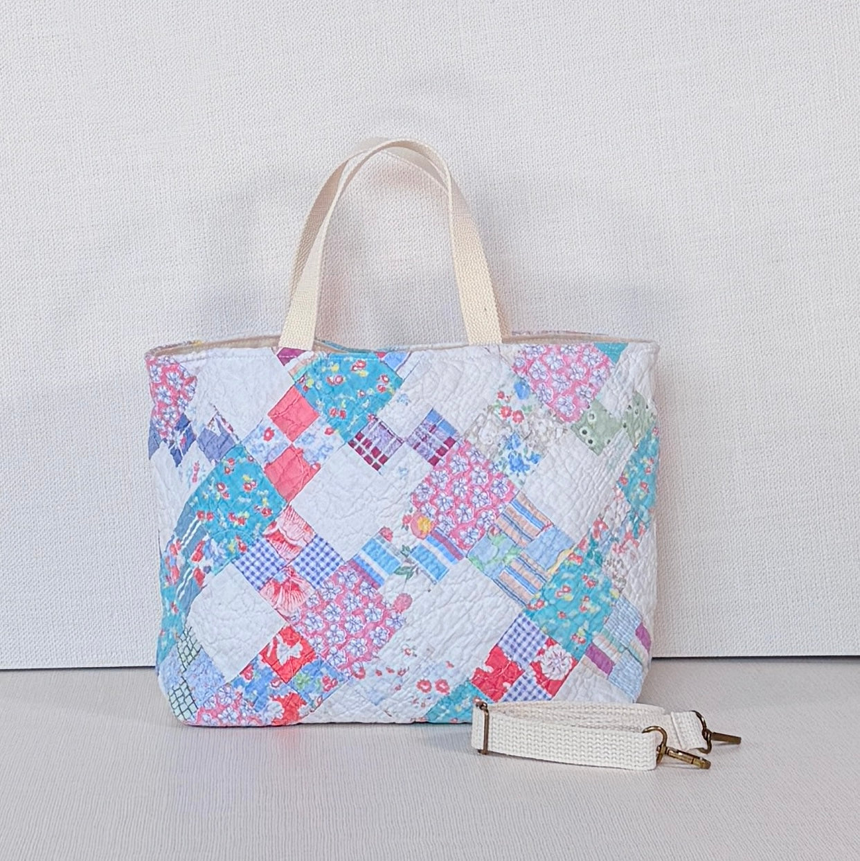 Studio Tote (Feedsack 4 Patch)