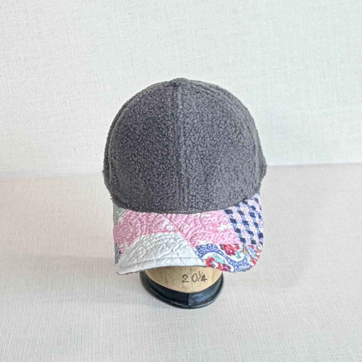 Wooly Quilt Caps (Gray with Bowties)