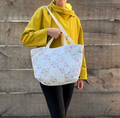 Studio Tote 2.0 - Ditsy Print Drunkard's Path