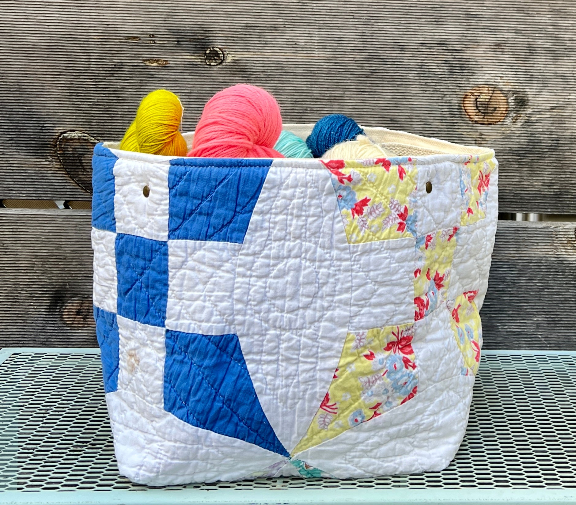 Quilt Bin (Feedsack Improved 9 Patch)