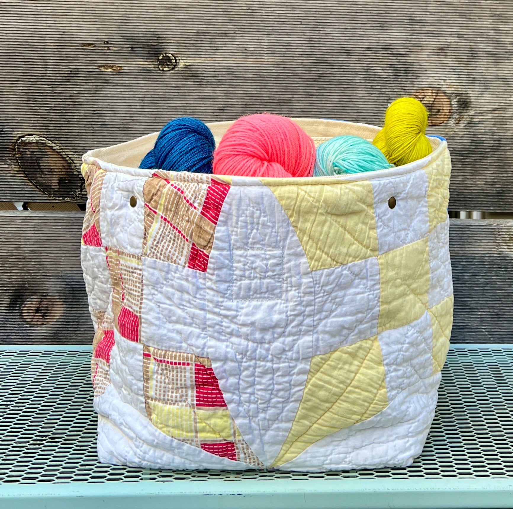 Quilt Bin (Feedsack Improved 9 Patch)