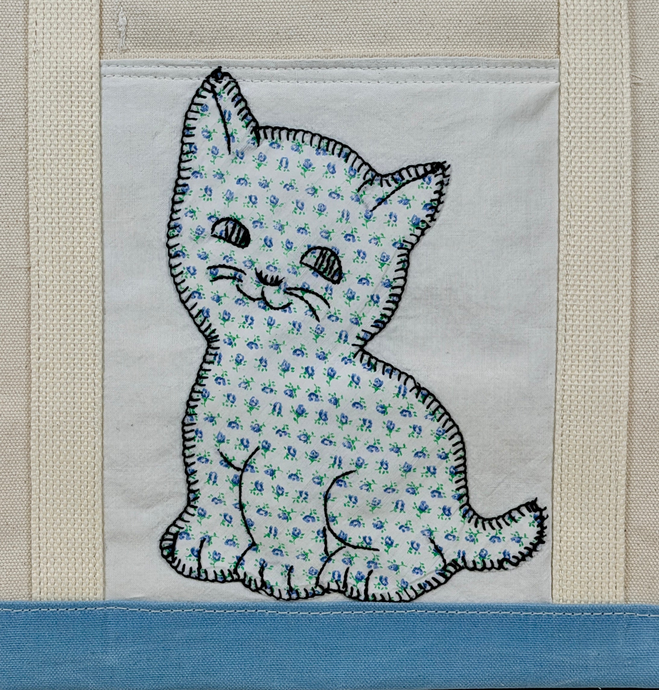 Classic Pocket Tote with Baby Blue Canvas (7 Kittens)